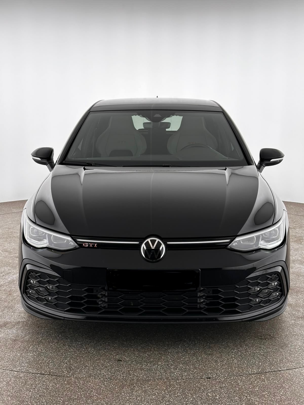 VW Golf 2.0 TSI GTI DSG / Vollausstattung / Panorama / Leasing ab 299.--showroom-element-2