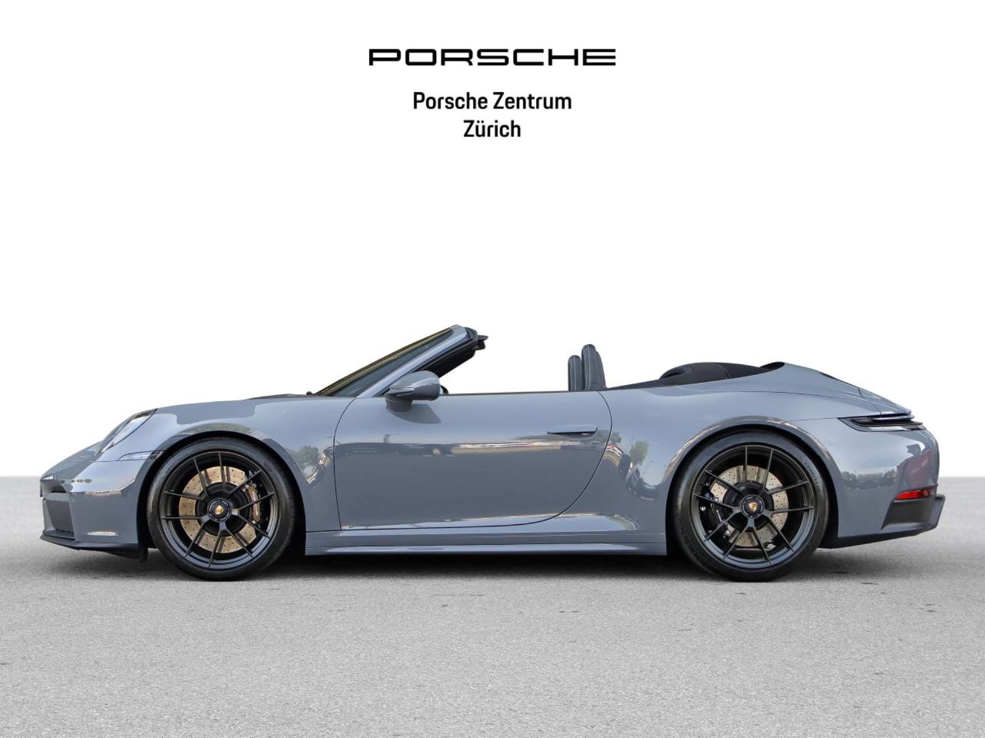 PORSCHE 911 Carrera 4 GTS Cabriolet-image-1