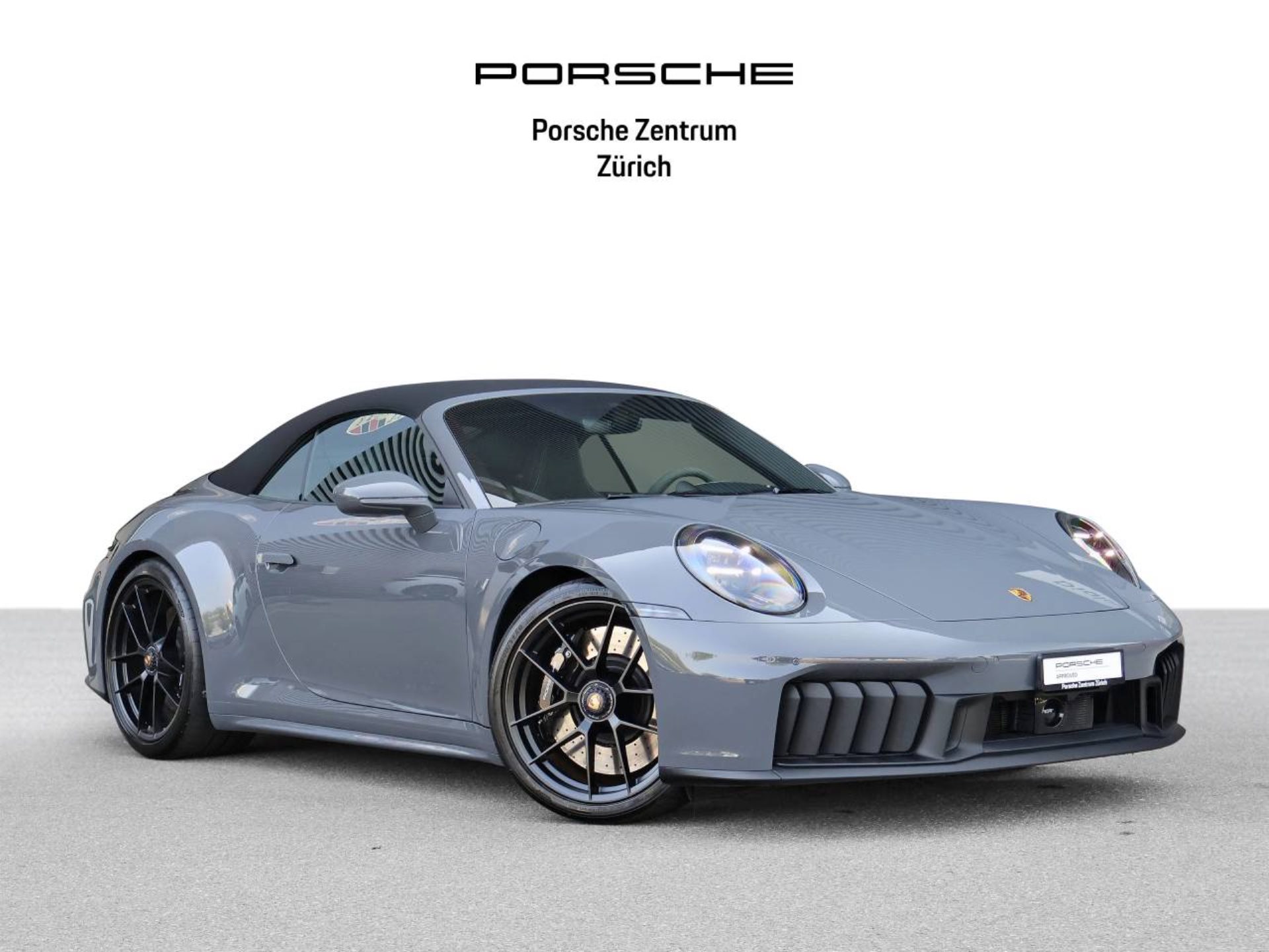 PORSCHE 911 Carrera 4 GTS Cabriolet-image-7