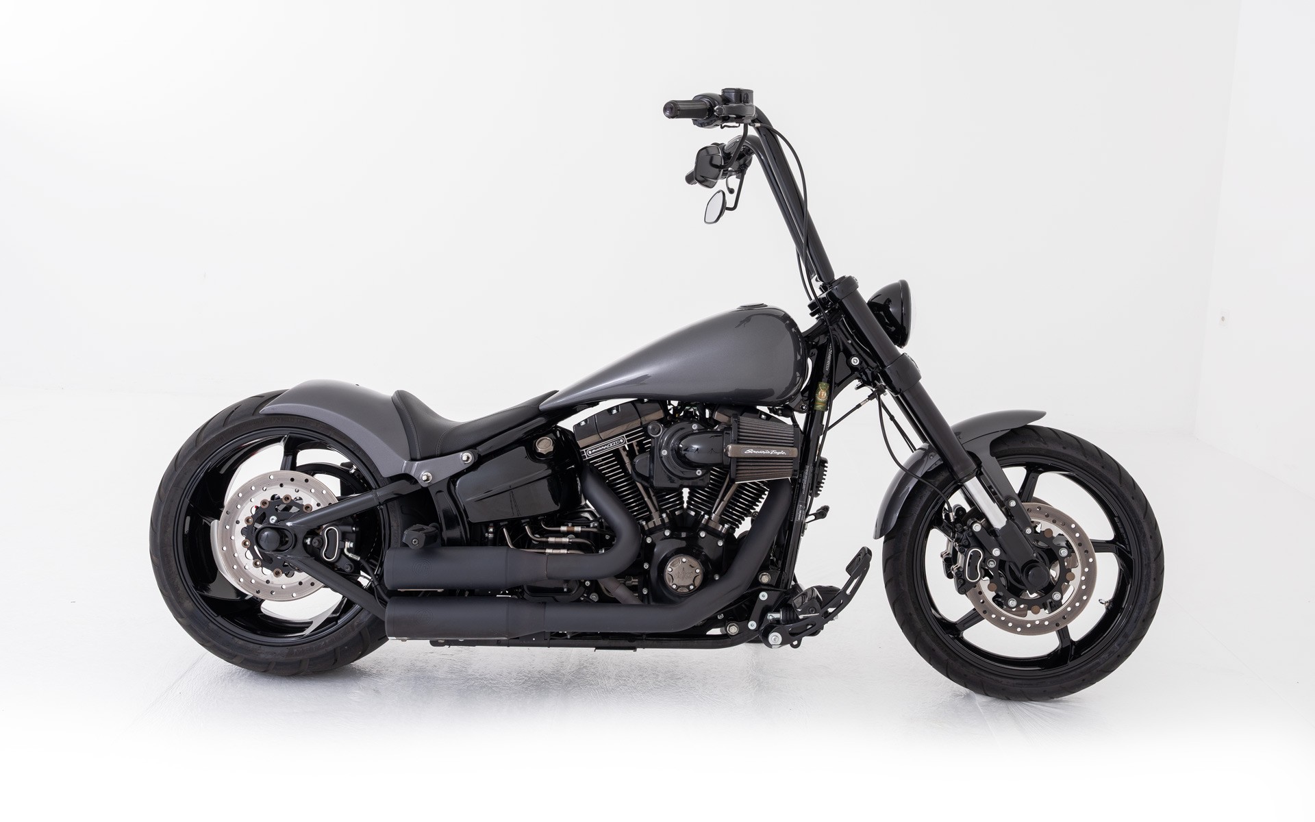 HARLEY-DAVIDSON FXSE Breakout Pro Street CVO ABS-showroom-element-1