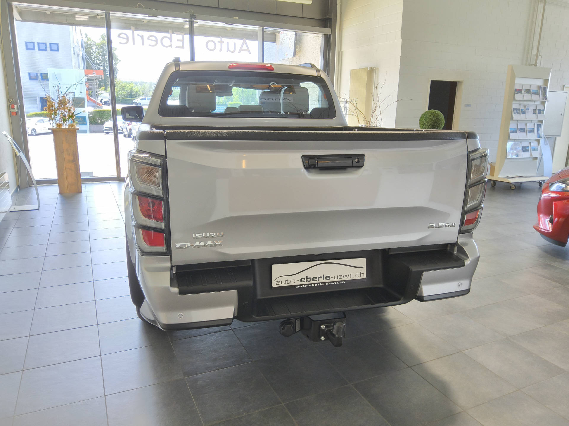 ISUZU D-Max Crew Pick-up 2.2 DDi Nitro Sport 4x4-image-4