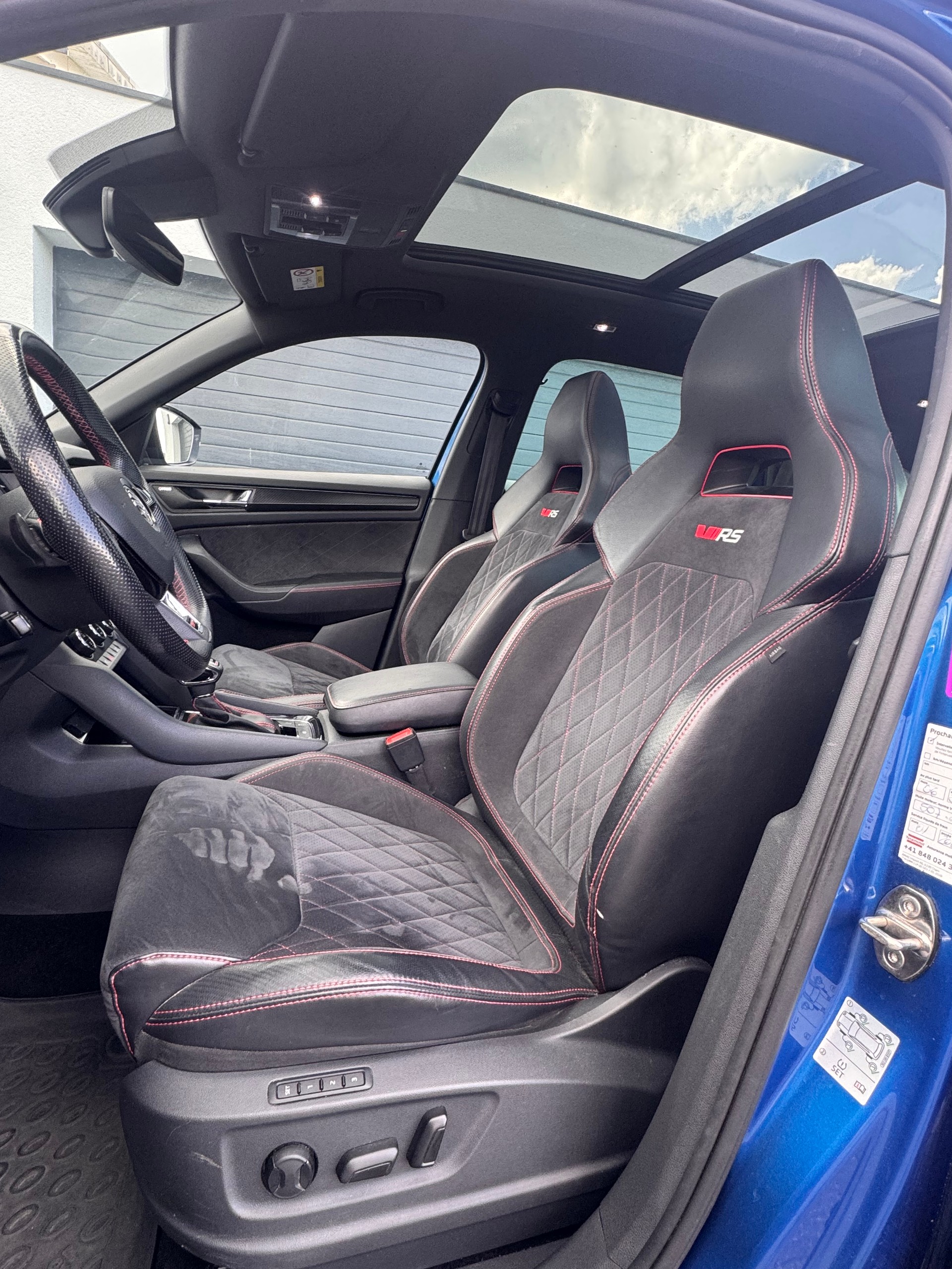 SKODA Kodiaq 2.0 Bi-TDI SCR RS 4x4 DSG-image-11