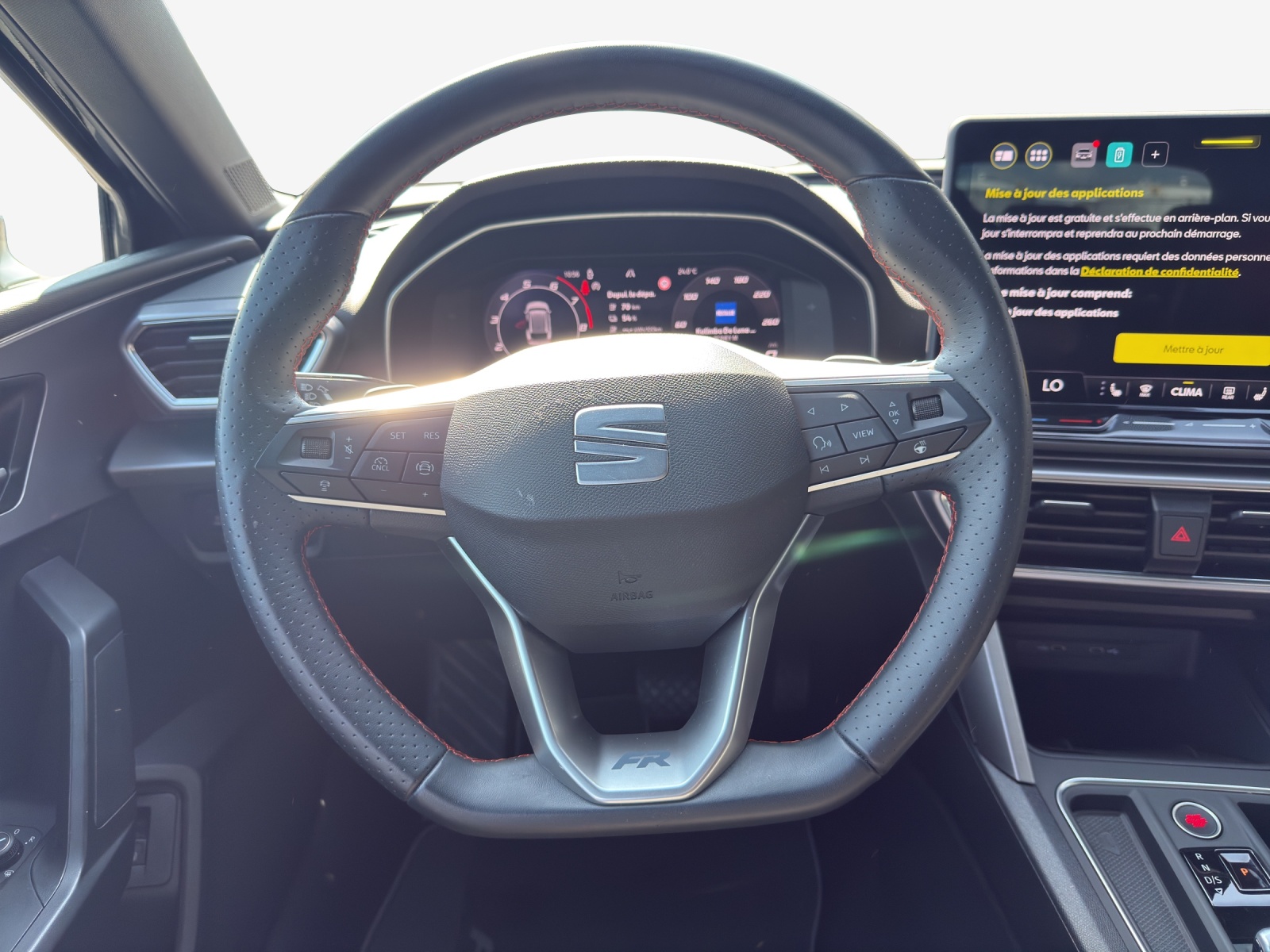 SEAT Leon ST 1.5 eHybrid pHEV DSG FR-image-10