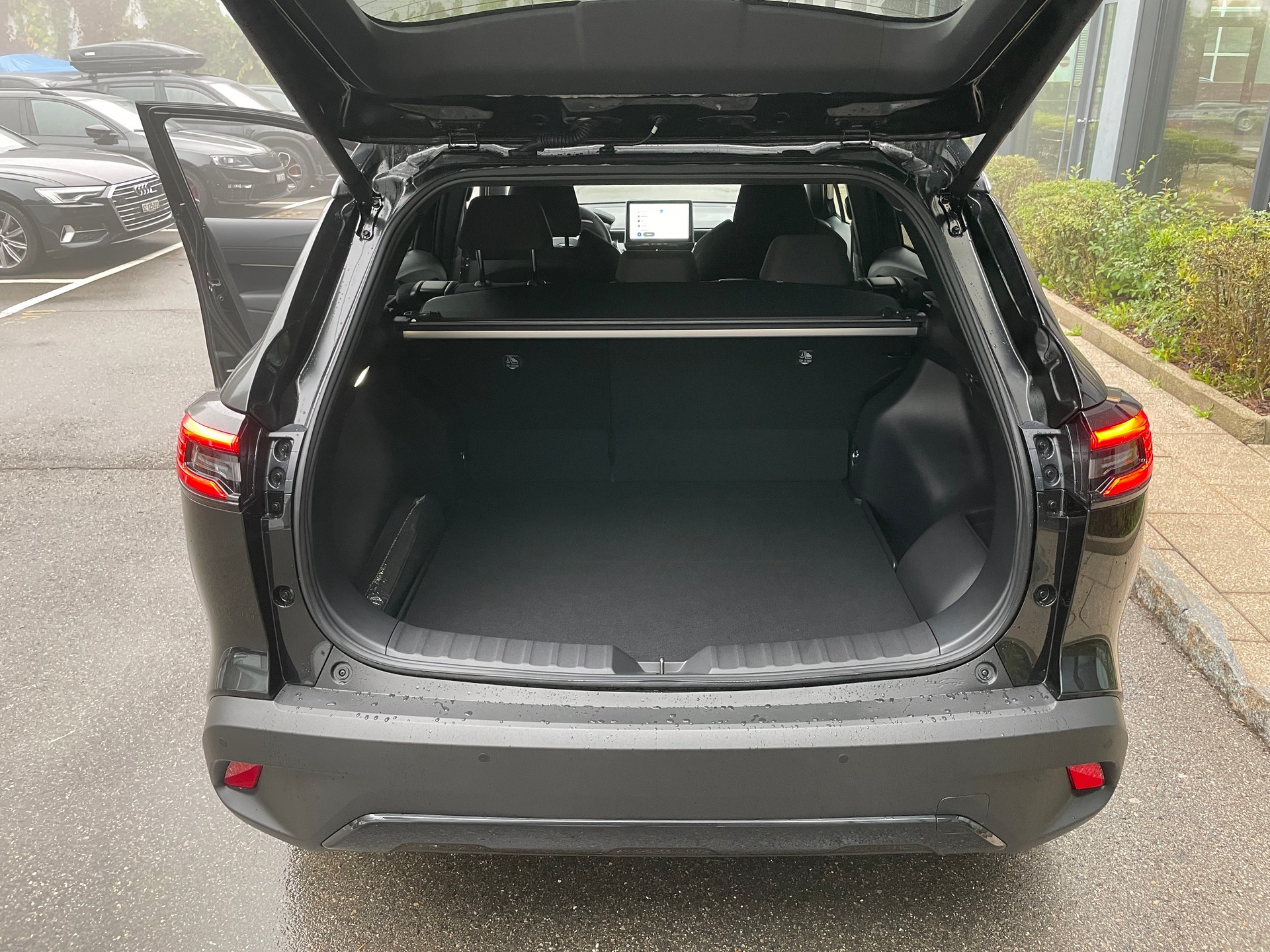 TOYOTA Corolla Cross 2.0 4WD Trend e-CVT-image-5