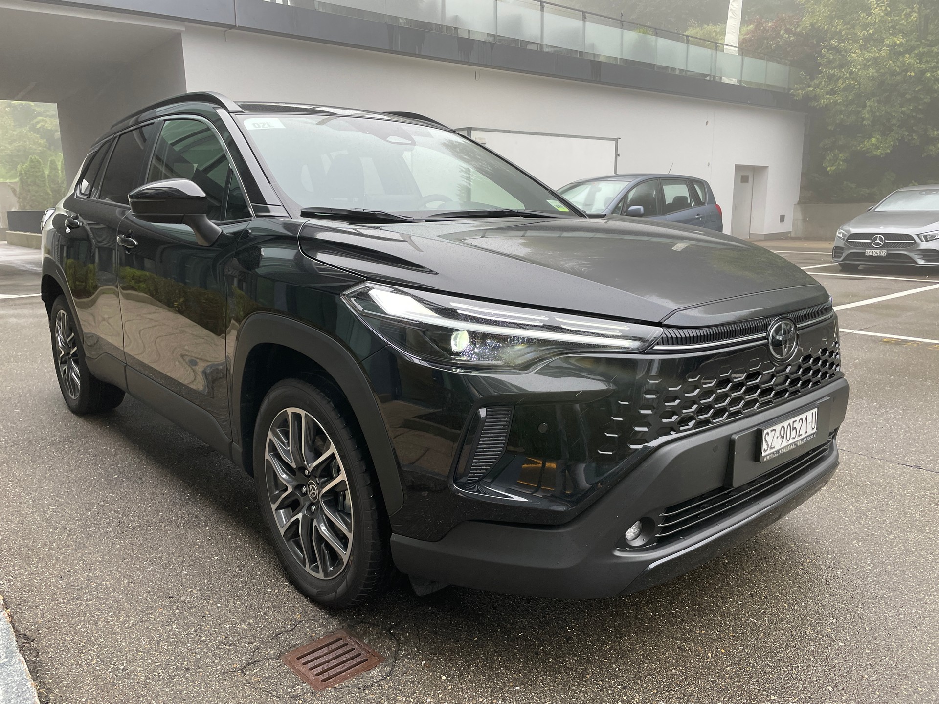 TOYOTA Corolla Cross 2.0 4WD Trend e-CVT-image-2