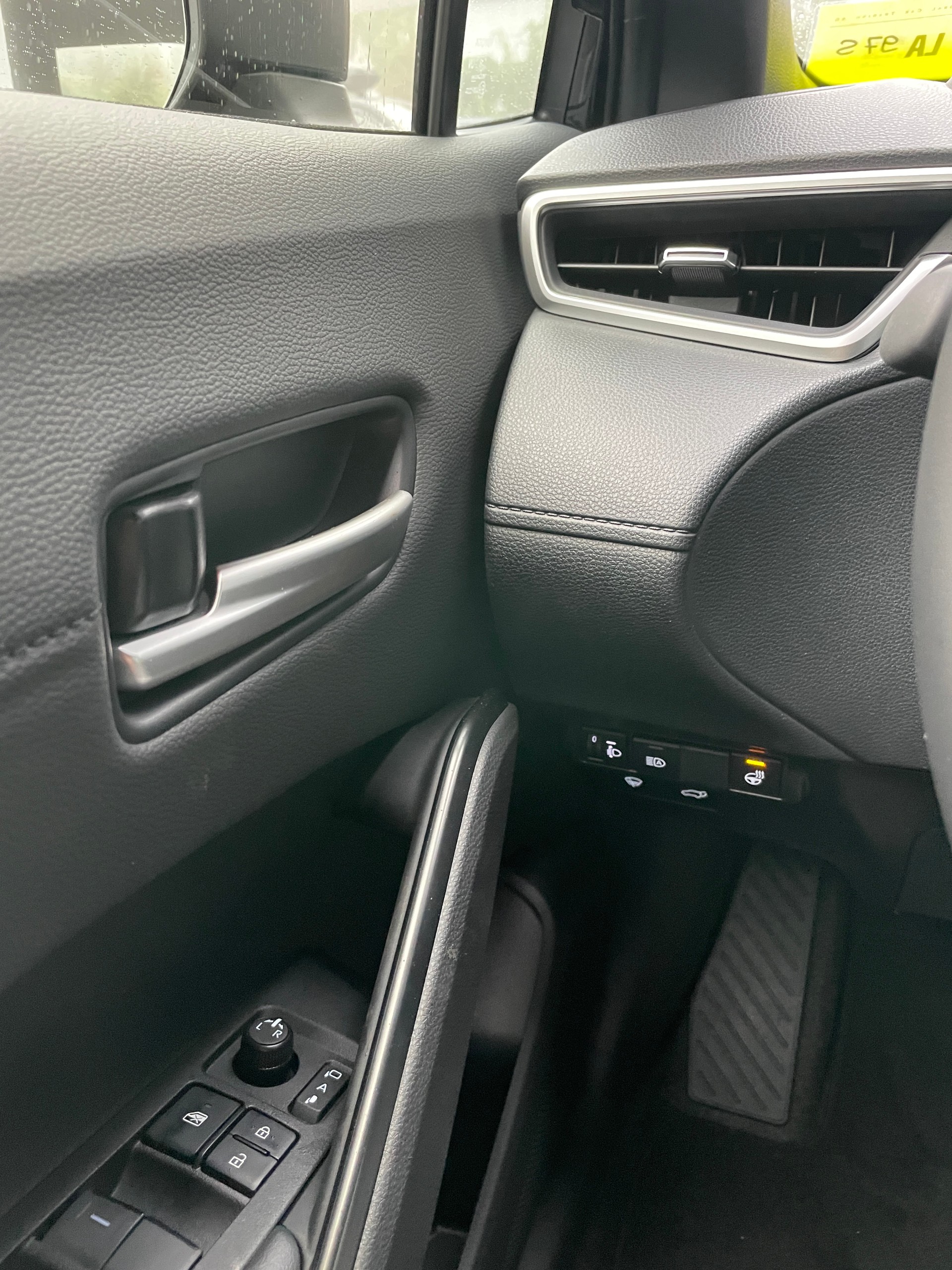TOYOTA Corolla Cross 2.0 4WD Trend e-CVT-image-22