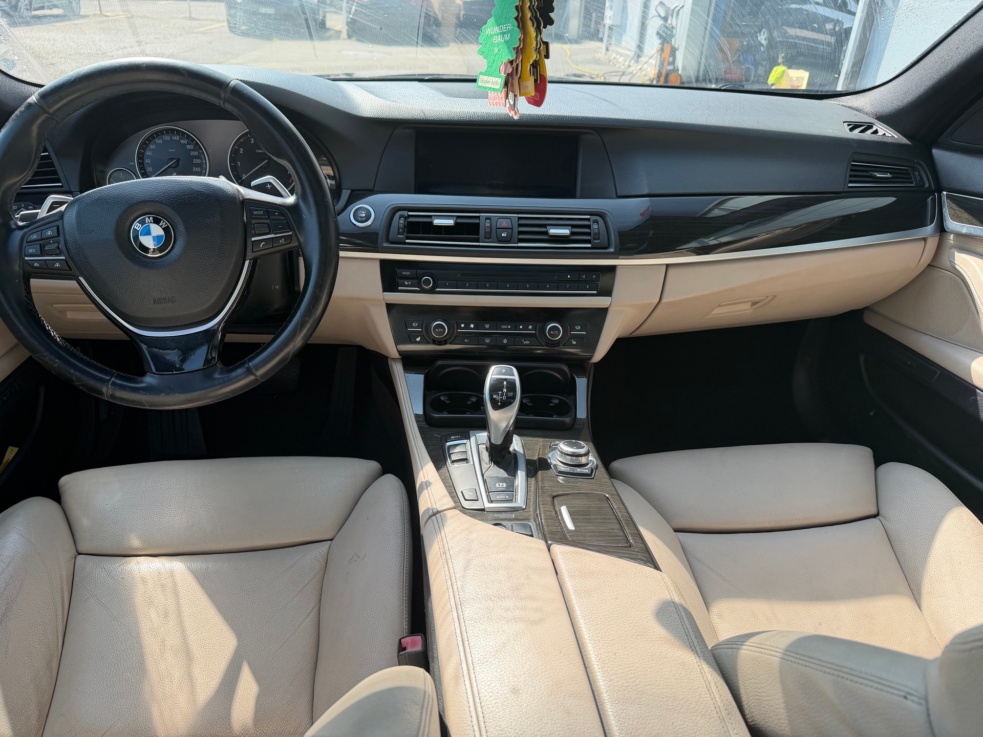 BMW 535i Touring Steptronic-image-8