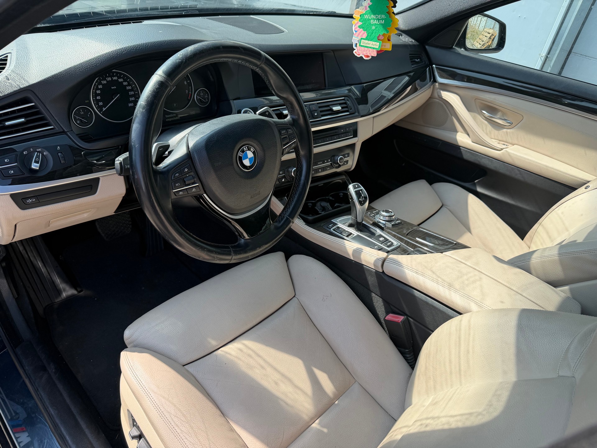 BMW 535i Touring Steptronic-image-10