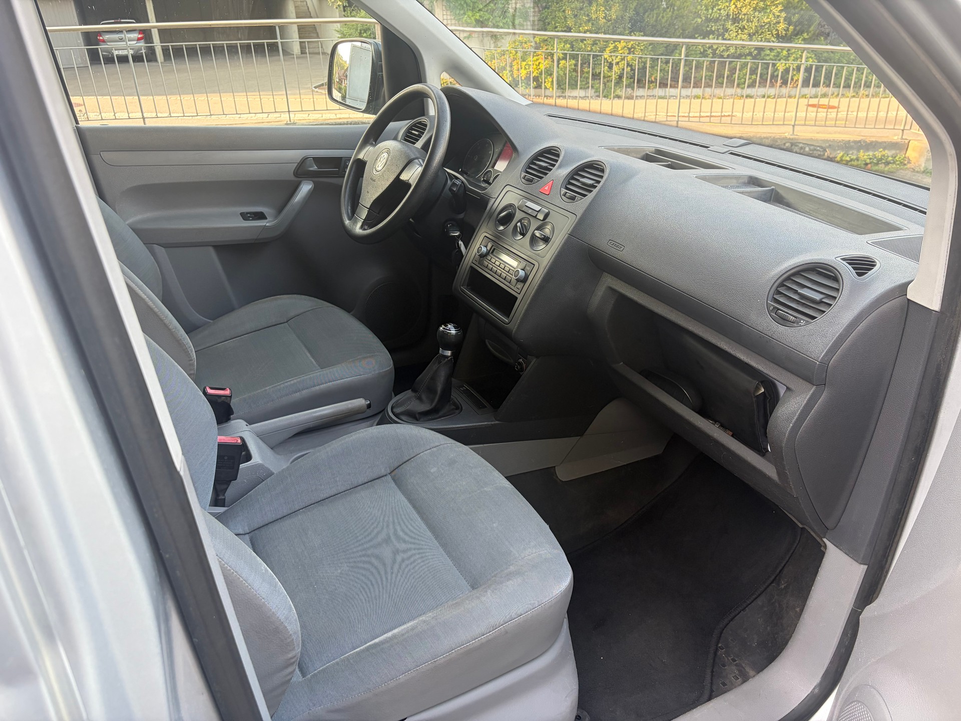 VW Caddy Maxi 1.9TDI 4MOTION FRISCH AB MFK ! ! !-image-11