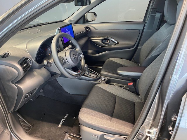 TOYOTA Yaris Cross 1.5 VVT-i HSD Trend AWD-i-image-12