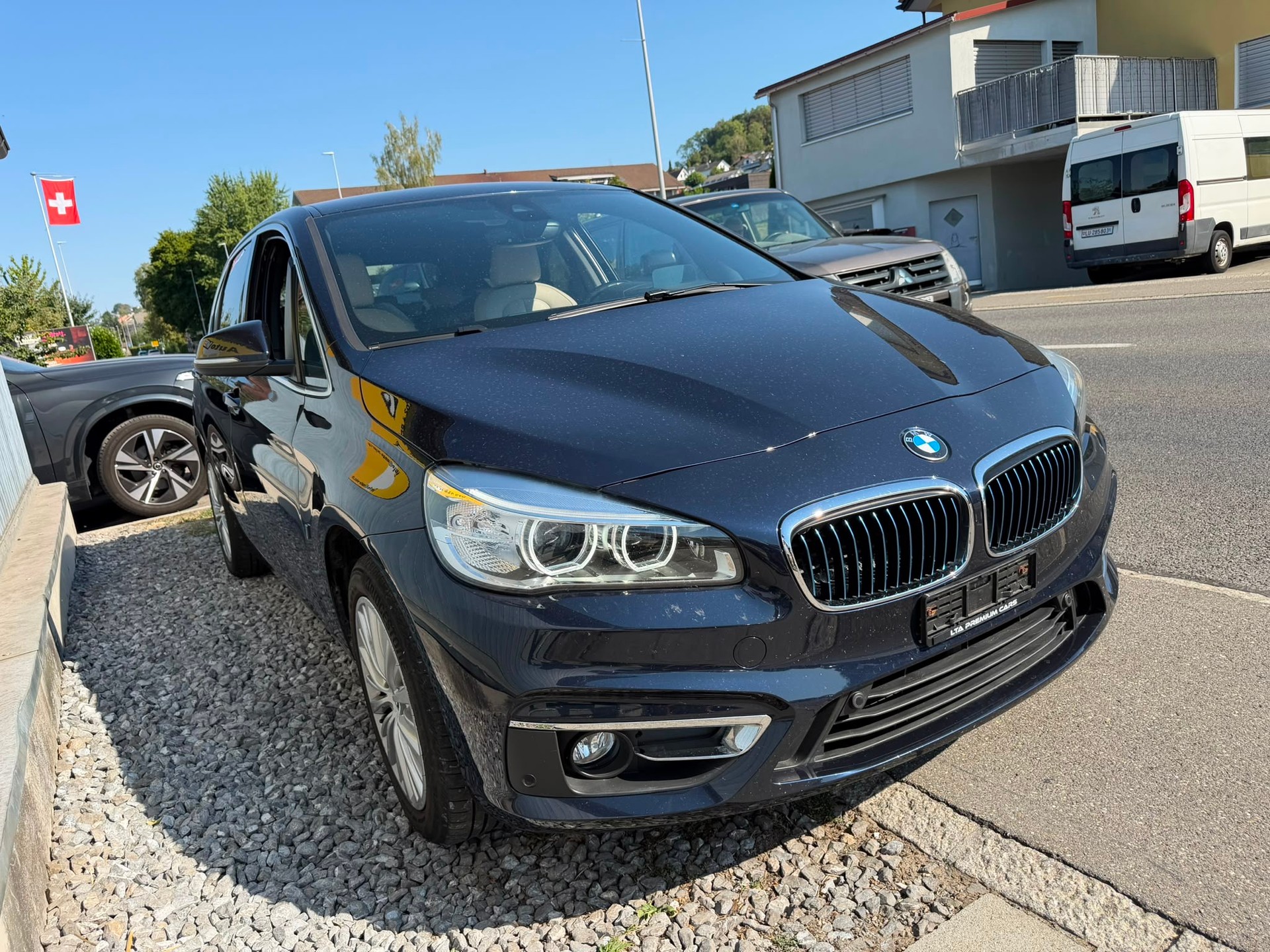 BMW 225xe iPerformance Active Tourer Luxury Line Aut.-showroom-element-2