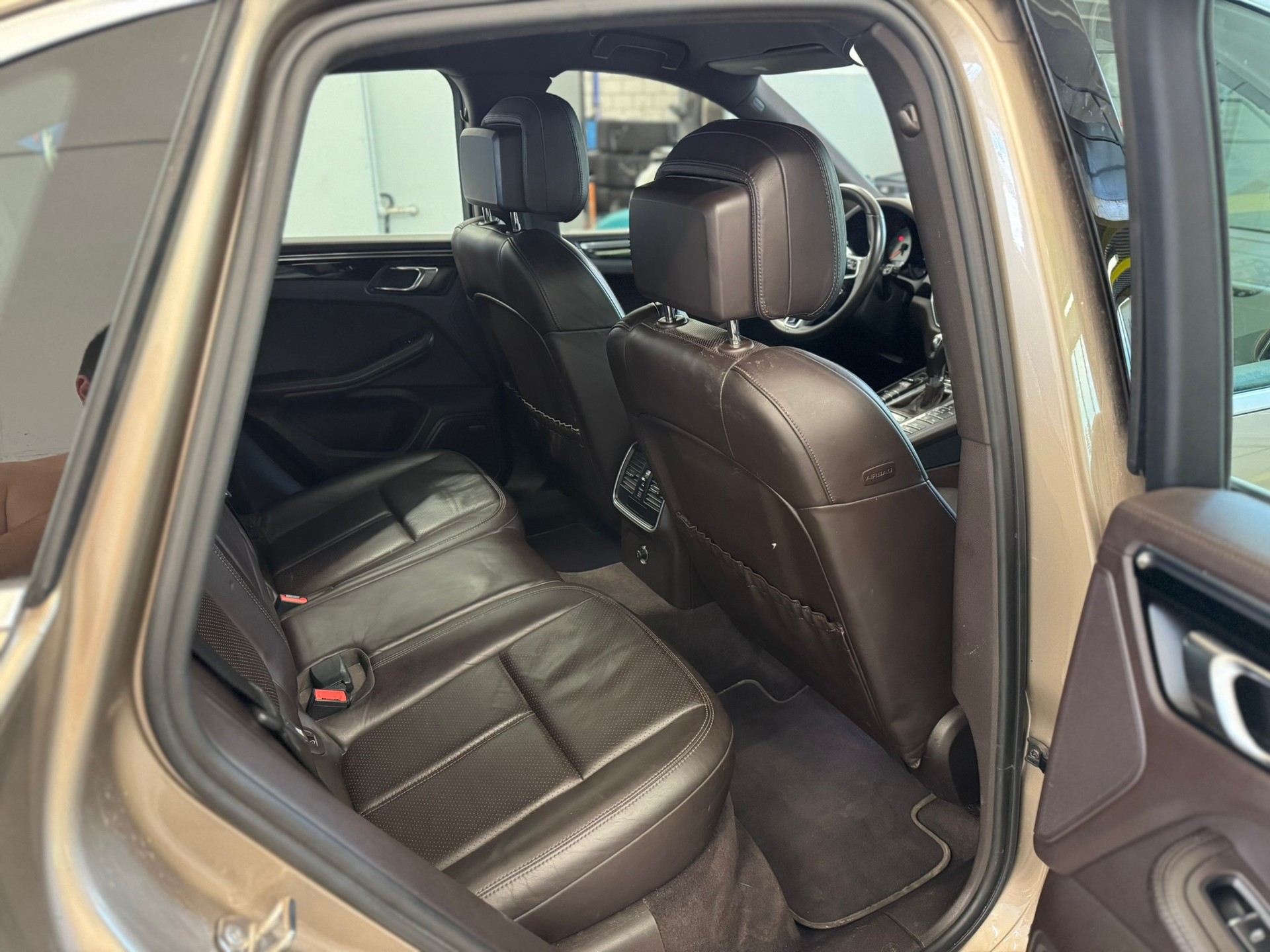 PORSCHE Macan S PDK-image-11