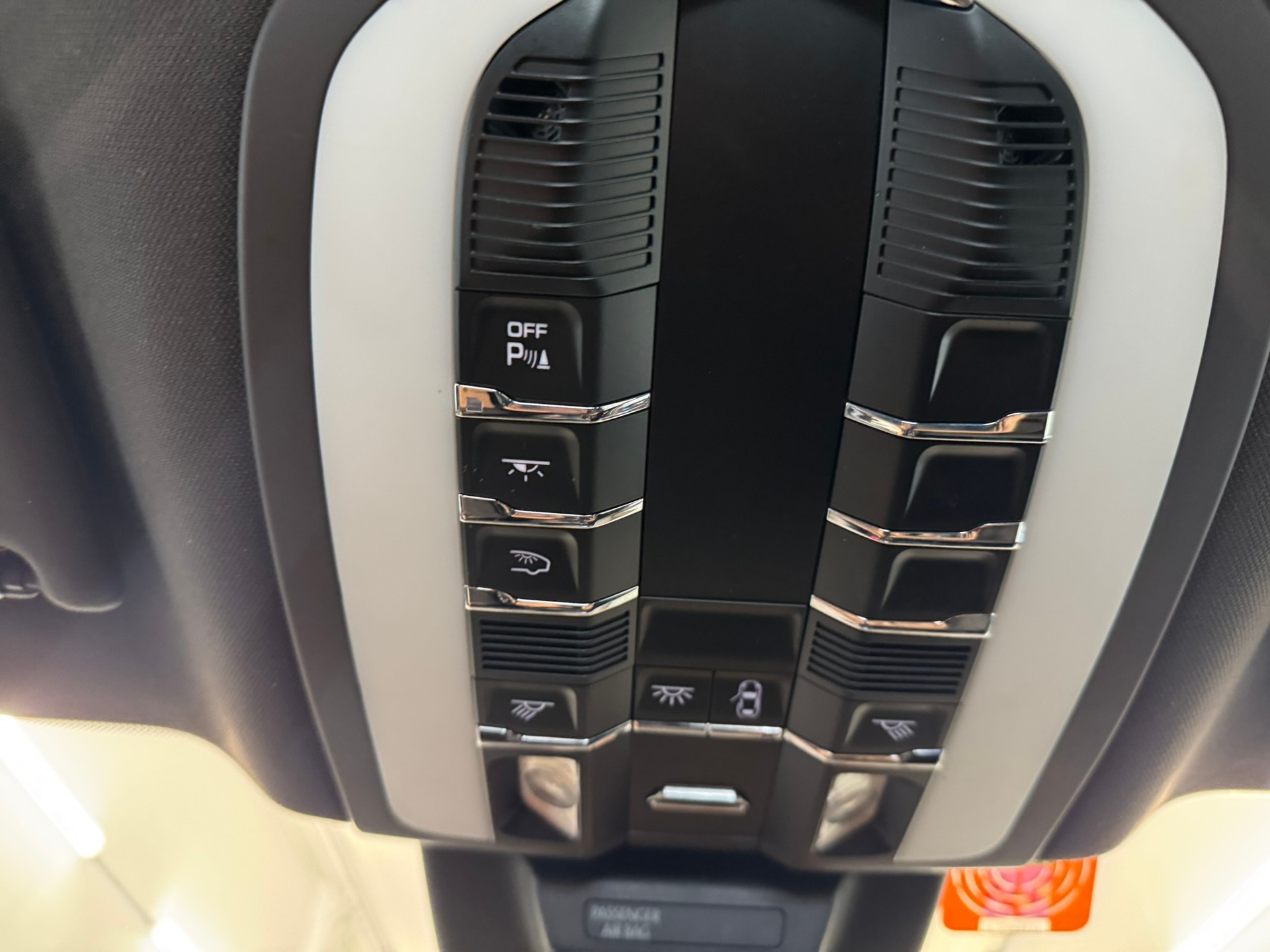 PORSCHE Macan S PDK-image-18