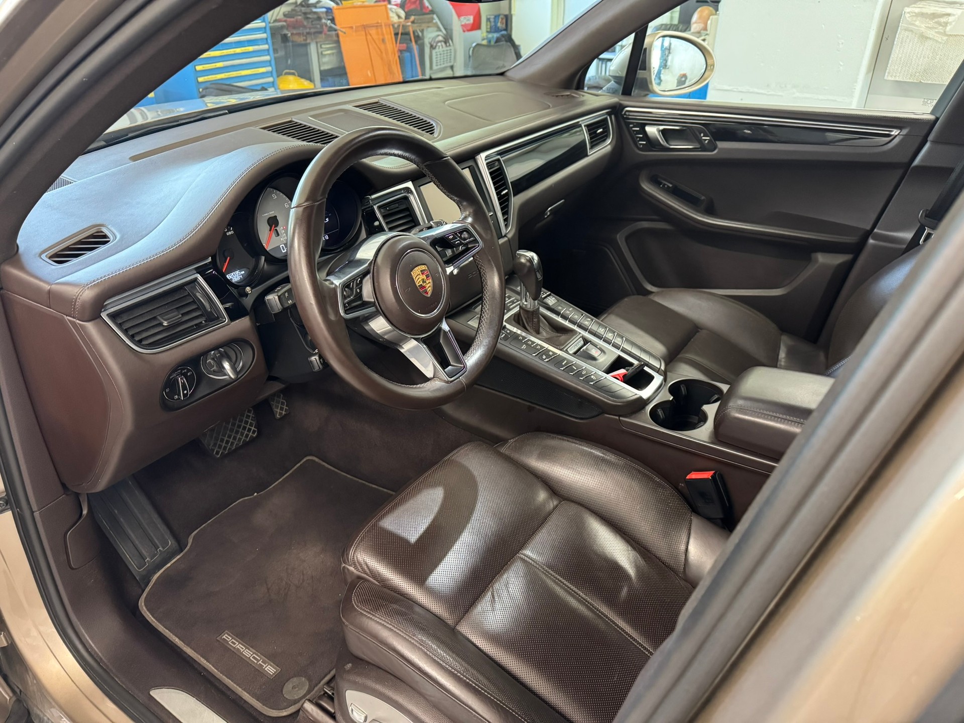 PORSCHE Macan S PDK-image-7