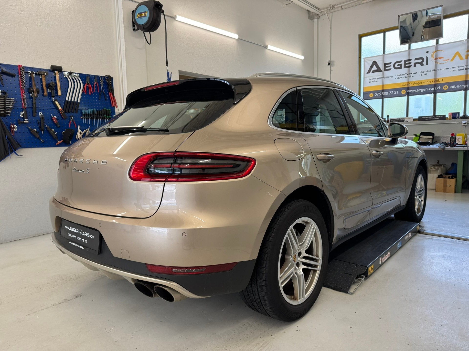 PORSCHE Macan S PDK-image-3