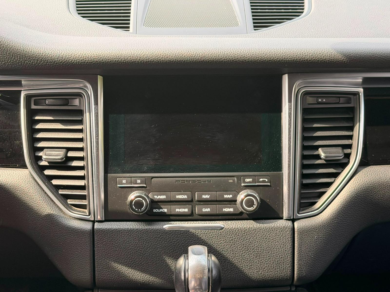 PORSCHE Macan S Diesel PDK-image-24