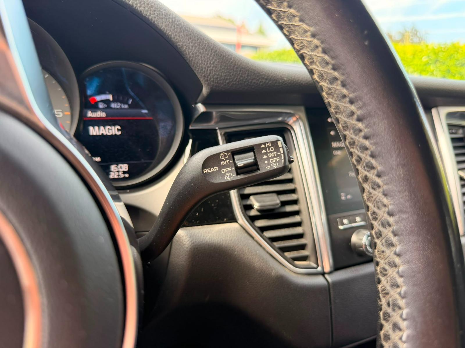PORSCHE Macan S Diesel PDK-image-16