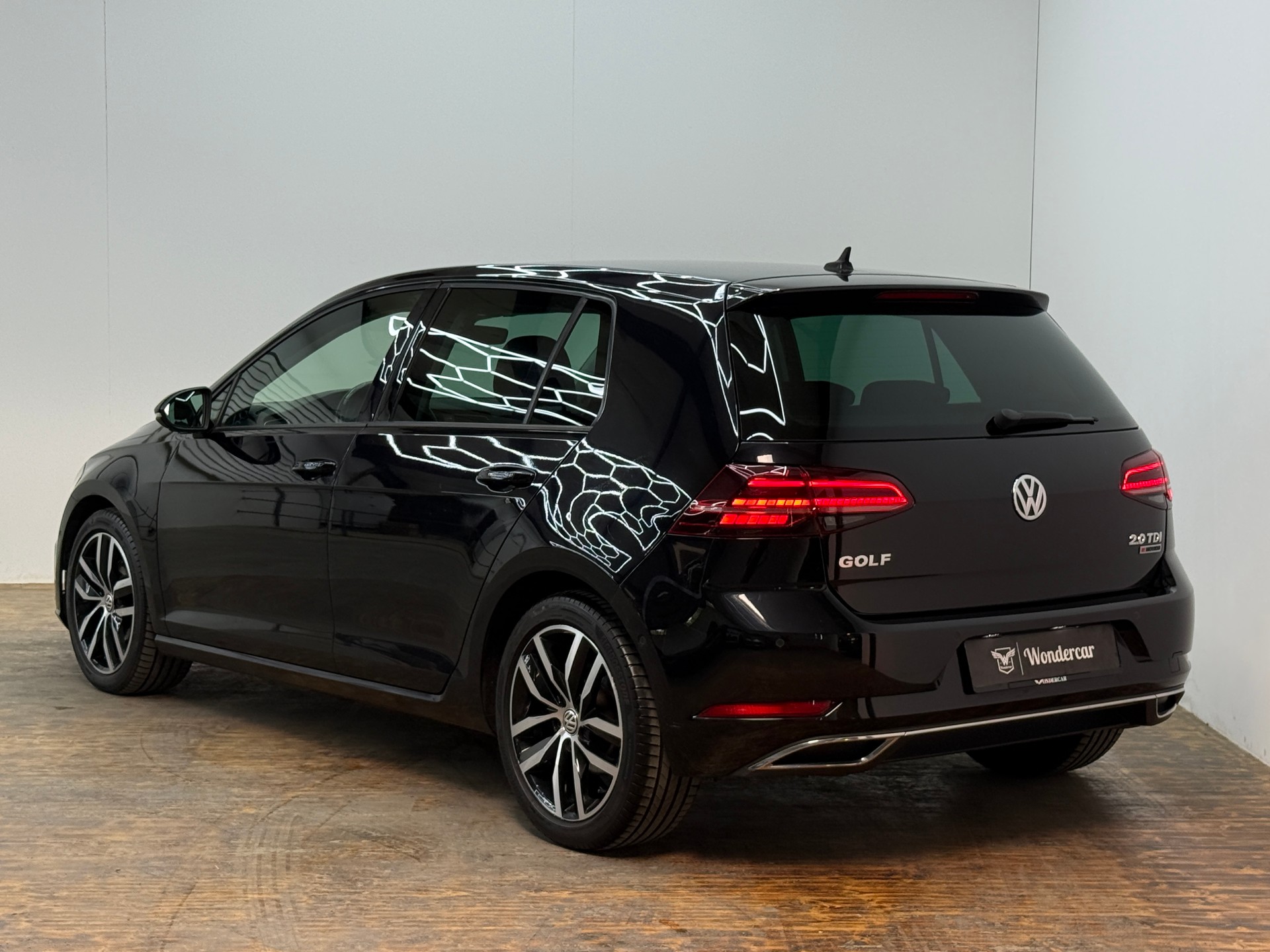VW Golf 2.0 TDI Highline 4Motion DSG-image-9