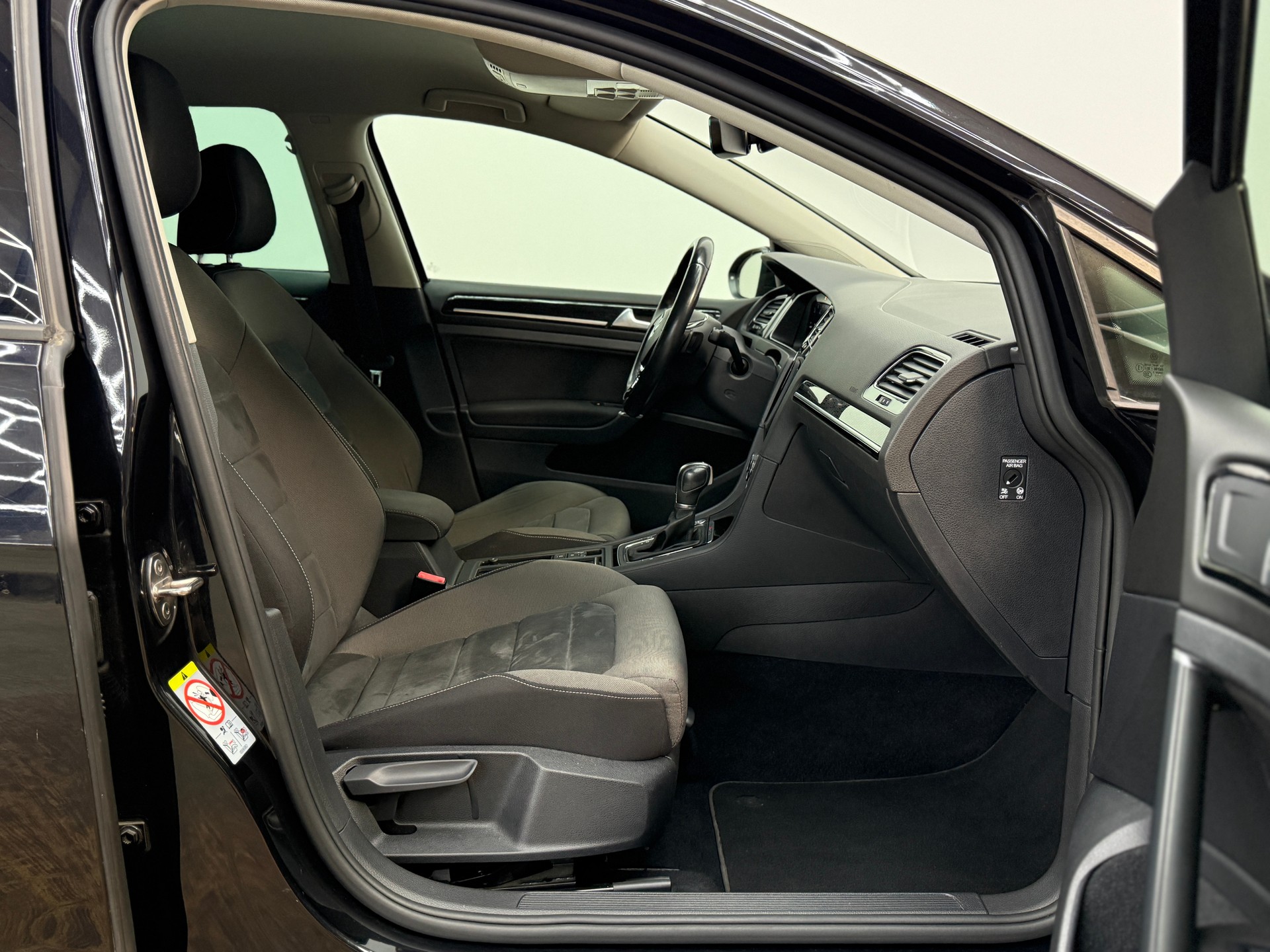 VW Golf 2.0 TDI Highline 4Motion DSG-image-20
