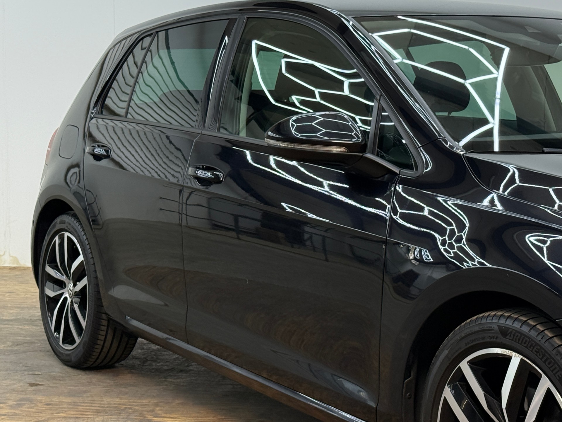VW Golf 2.0 TDI Highline 4Motion DSG-image-17