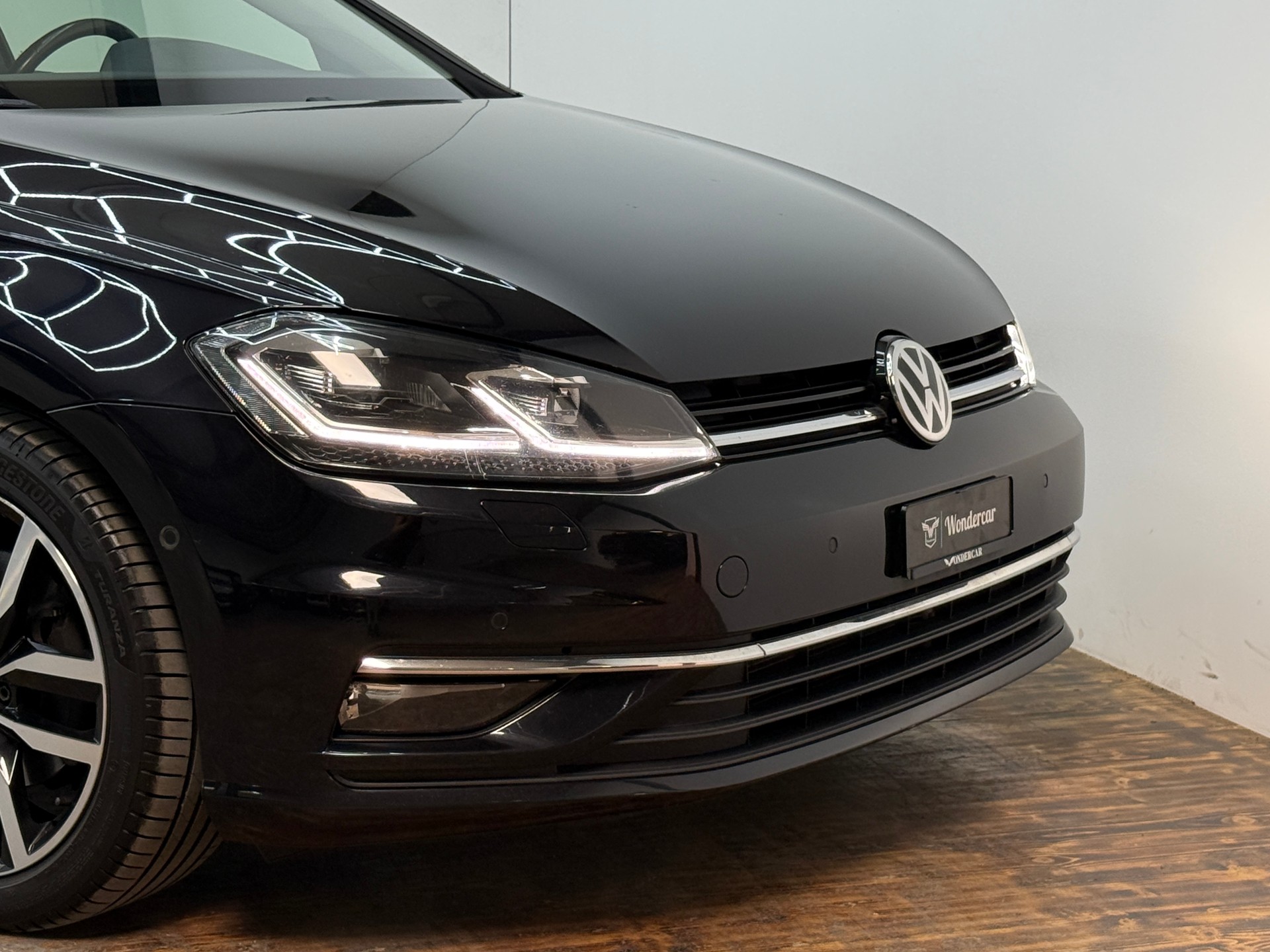 VW Golf 2.0 TDI Highline 4Motion DSG-image-1