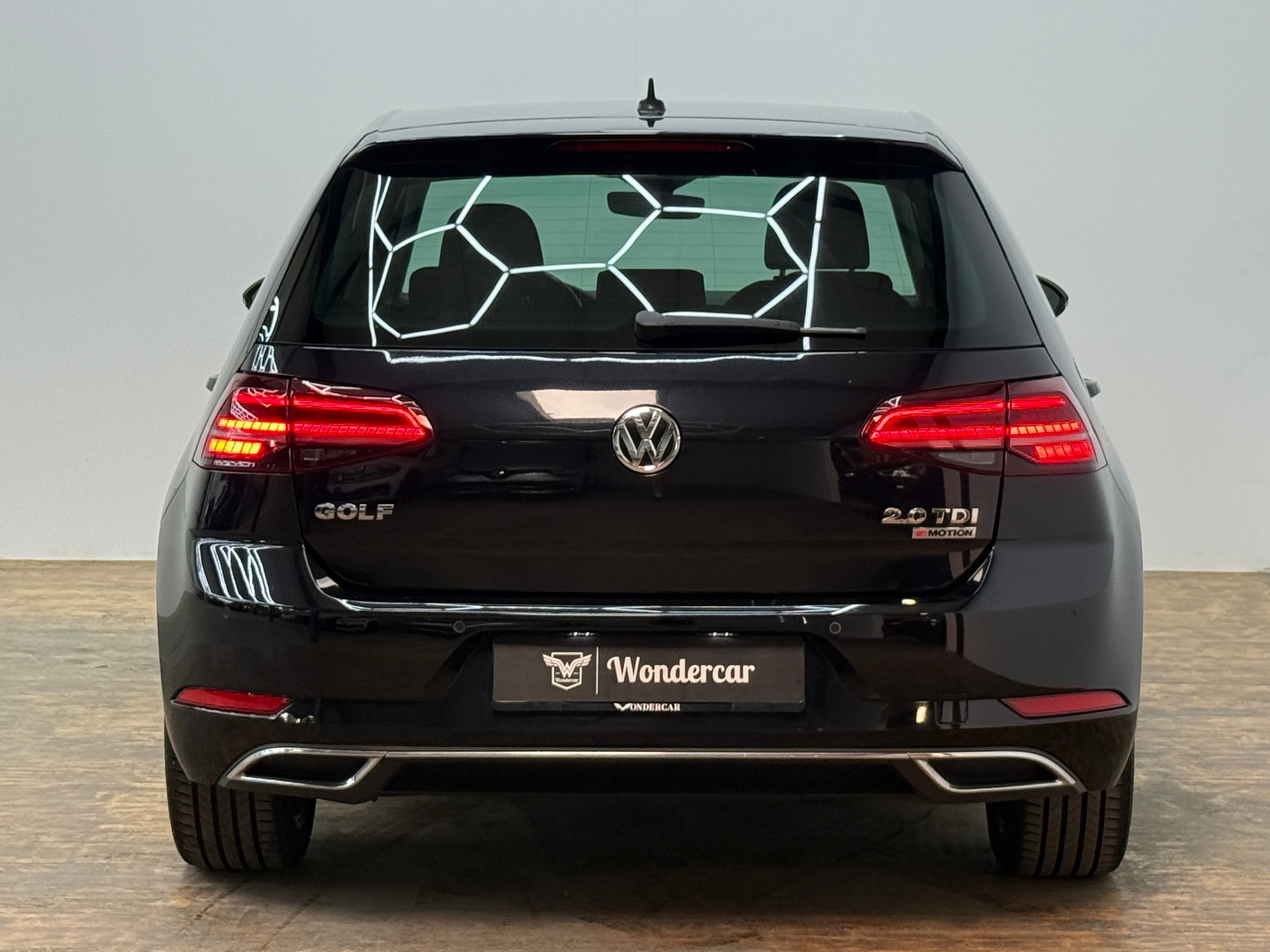 VW Golf 2.0 TDI Highline 4Motion DSG-image-11