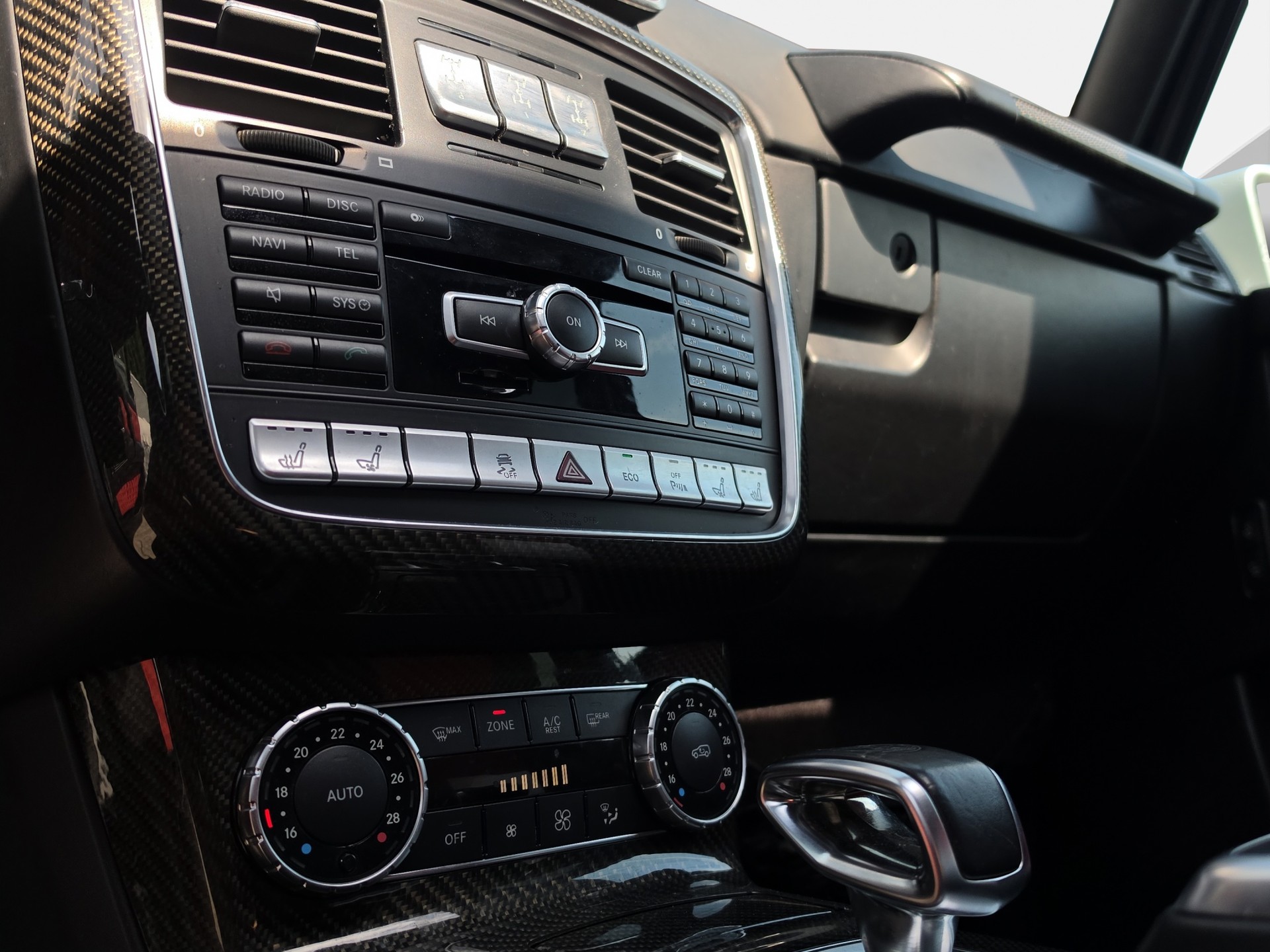 MERCEDES-BENZ G 63 AMG Automatic-image-13