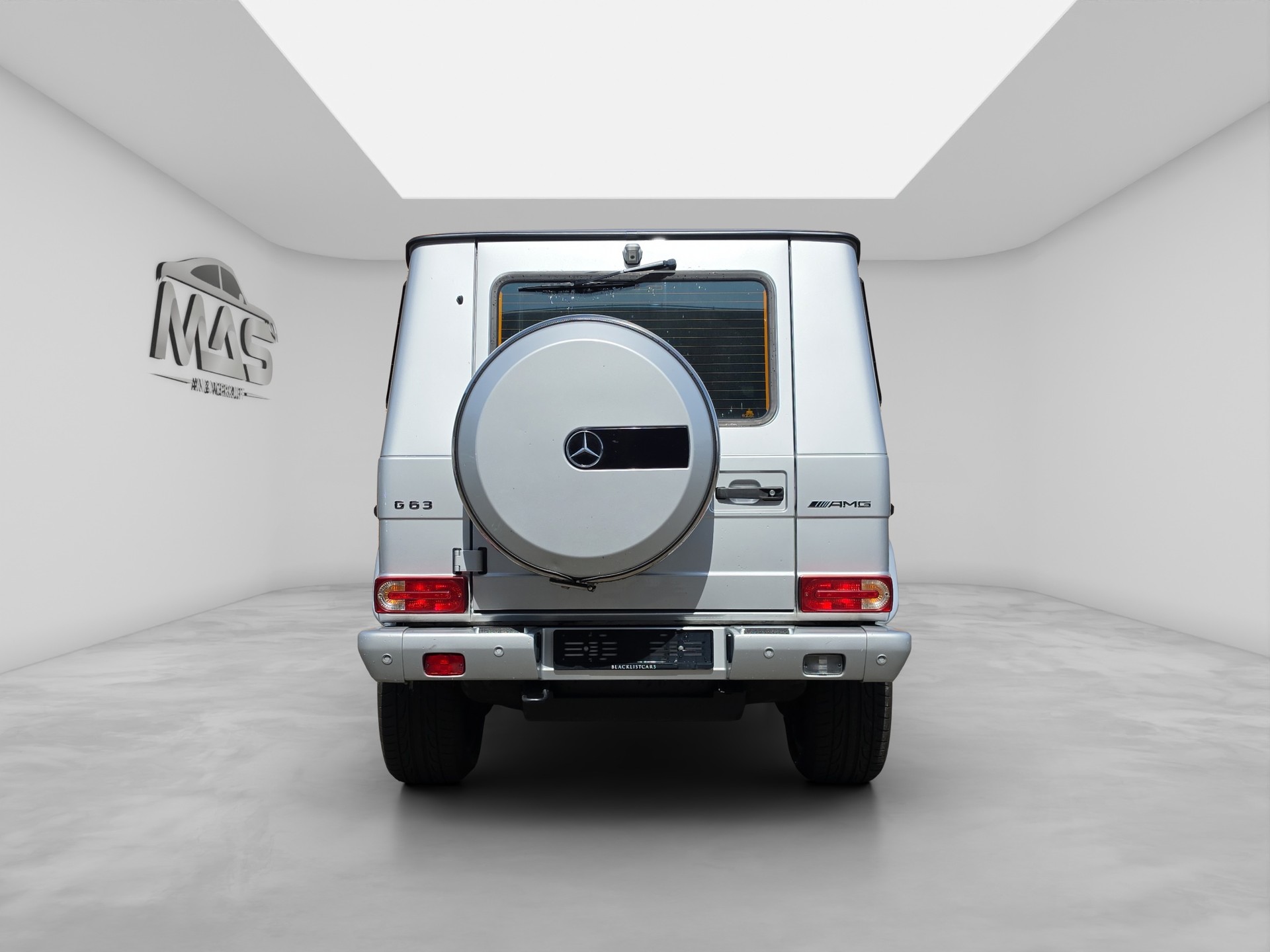 MERCEDES-BENZ G 63 AMG Automatic-image-4