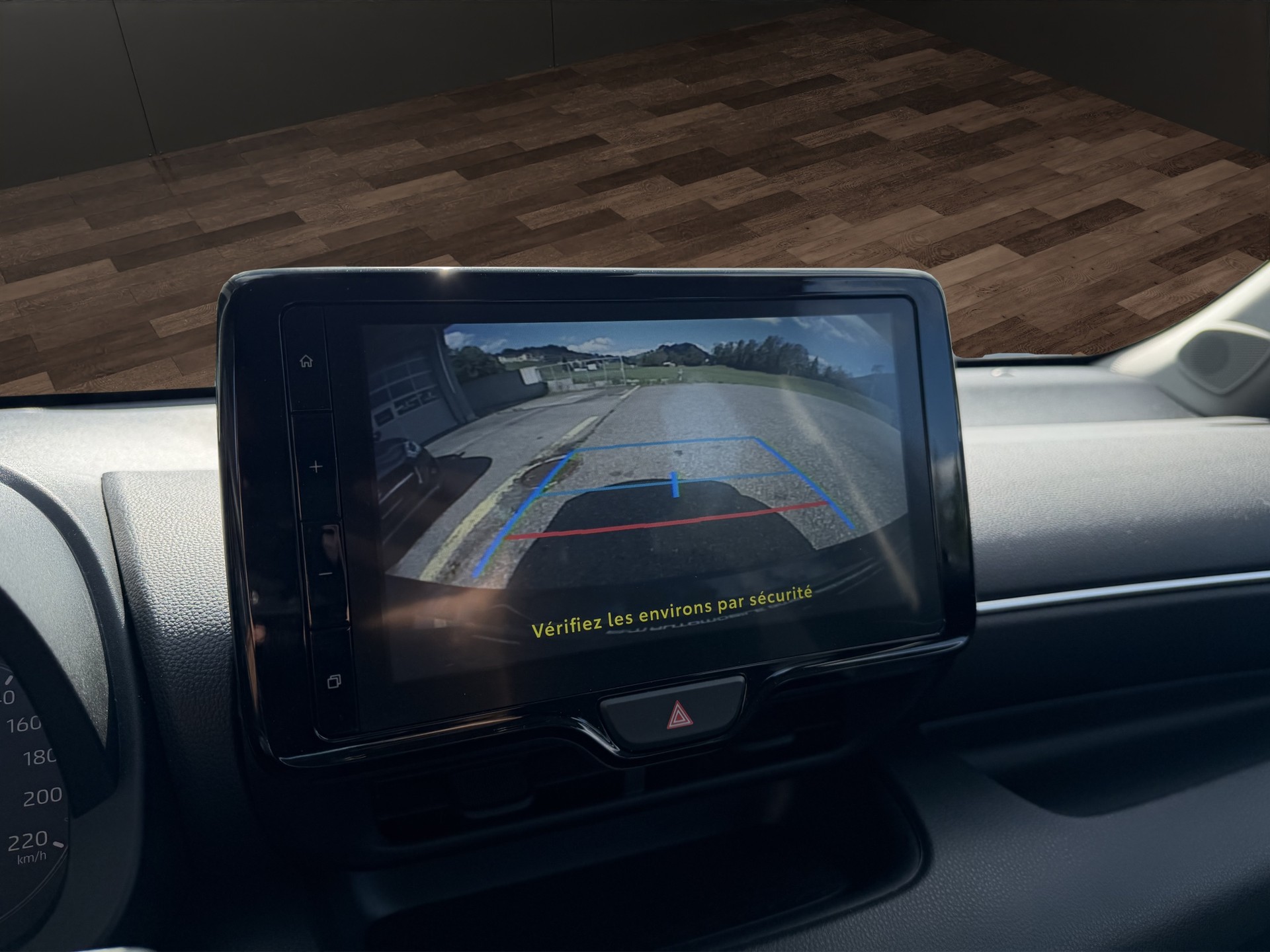 MAZDA 2 Hybrid 1.5 Centre-line-image-12