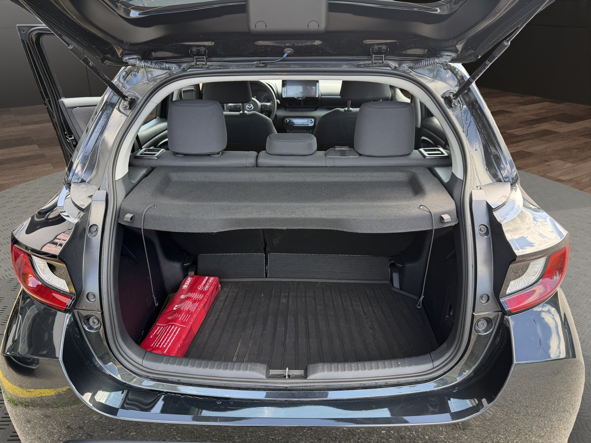 MAZDA 2 Hybrid 1.5 Centre-line-image-6