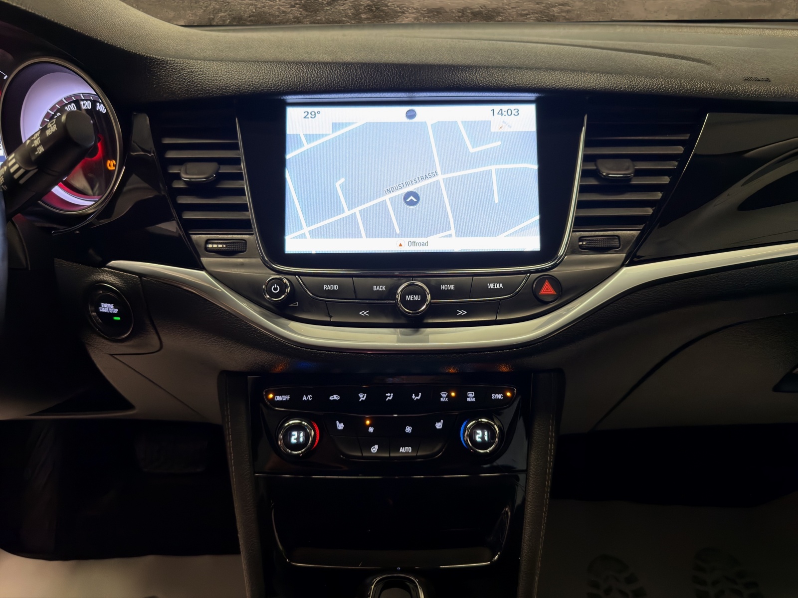 OPEL Astra 1.6 CDTi ecoF Excellence-image-9