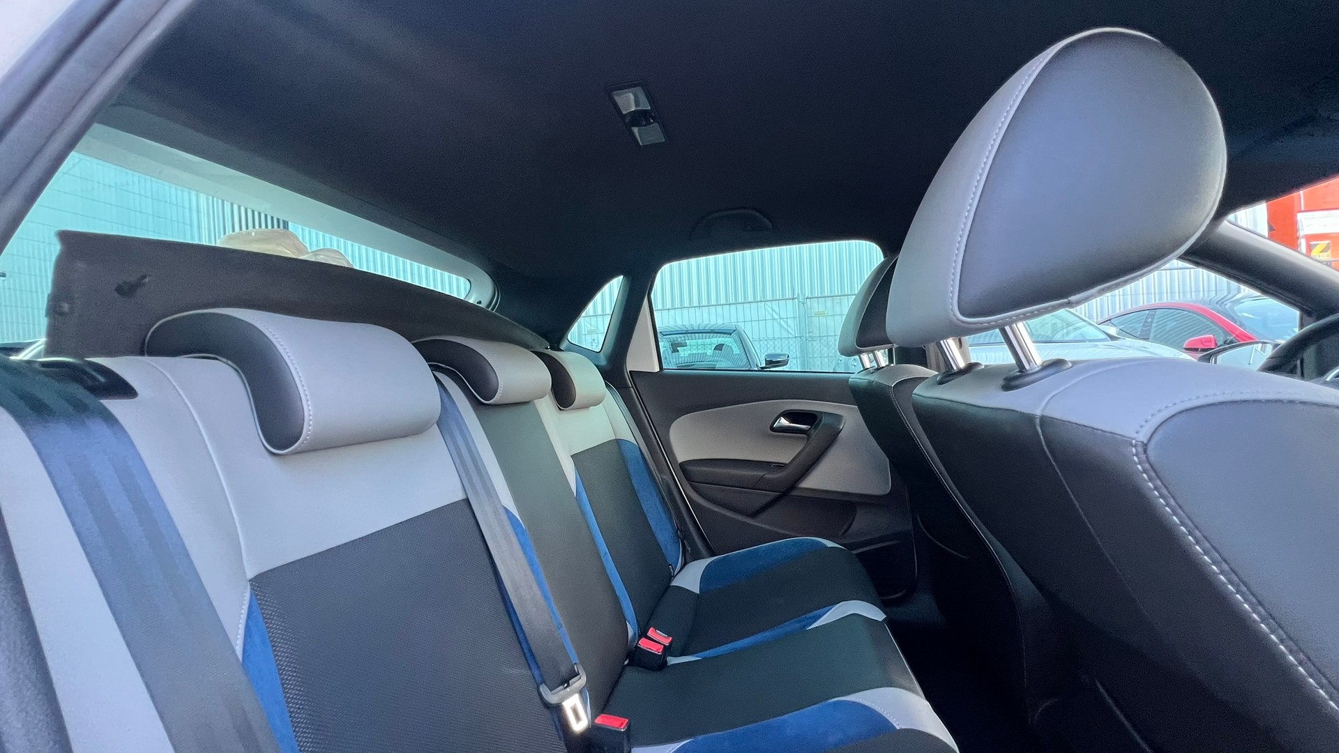 VW POLO 1.4 TSI BLUEGT DSG l 140 PS-image-24