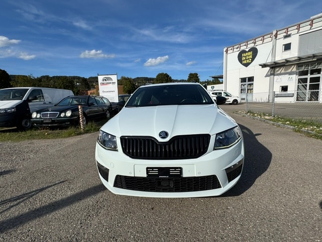 SKODA Octavia Combi 2.0 TDI RS DSG-image-1