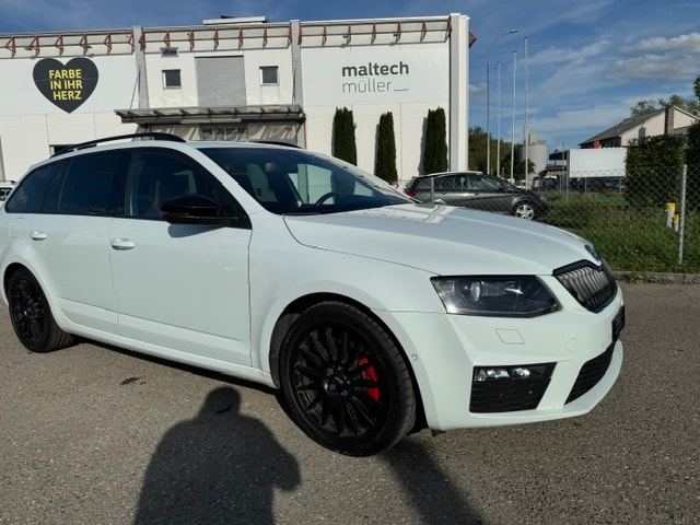 SKODA Octavia Combi 2.0 TDI RS DSG-image-2