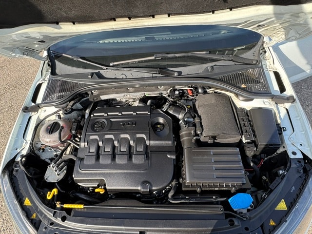SKODA Octavia Combi 2.0 TDI RS DSG-image-11