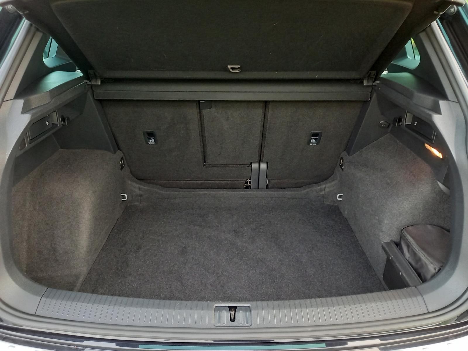 VW Tiguan 2.0TSI Highline 4Motion DSG **R-Line**-image-15