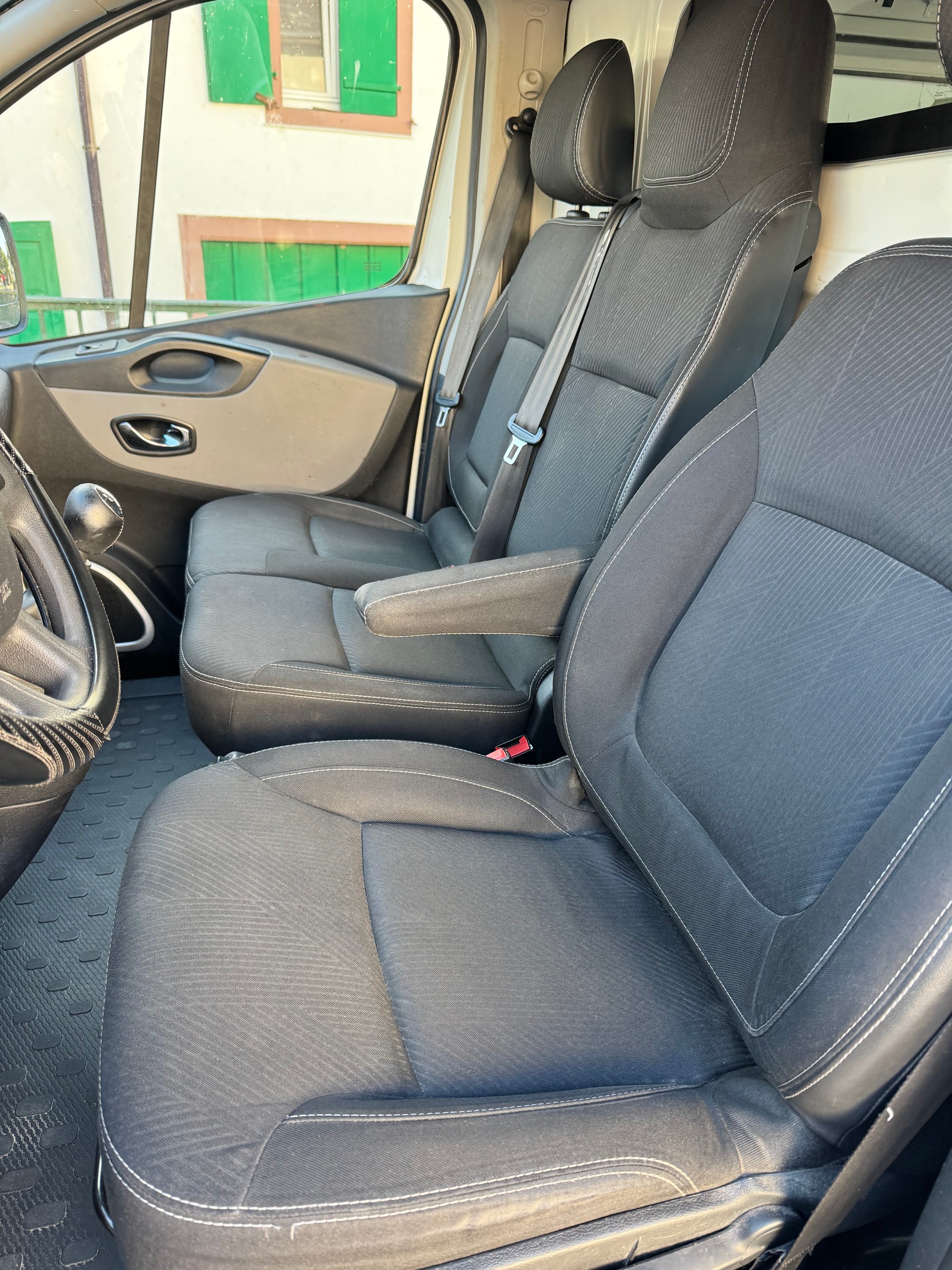 RENAULT 1.6 dCi 120 Business-image-4