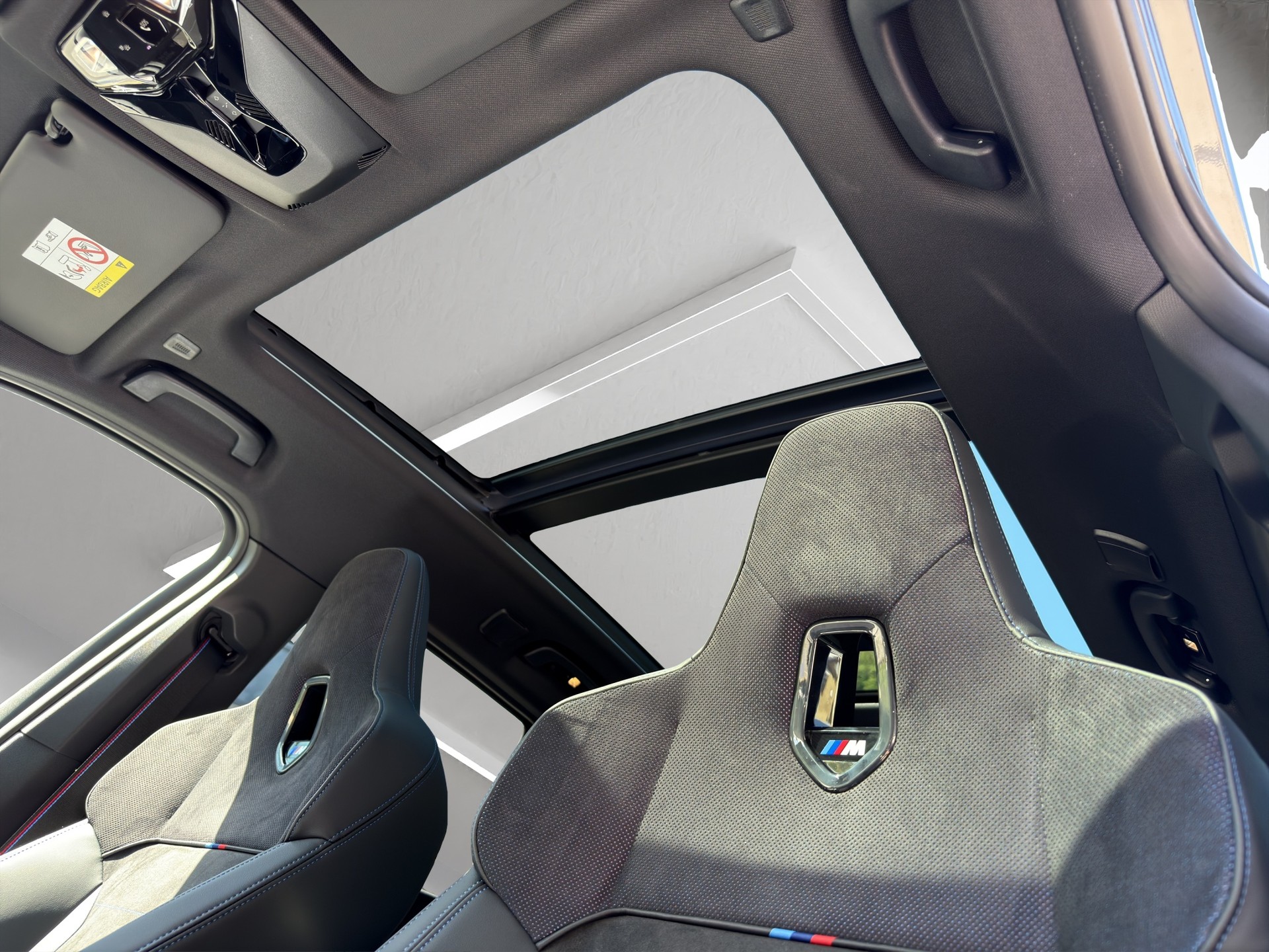 BMW X1 xDrive M35i-image-11