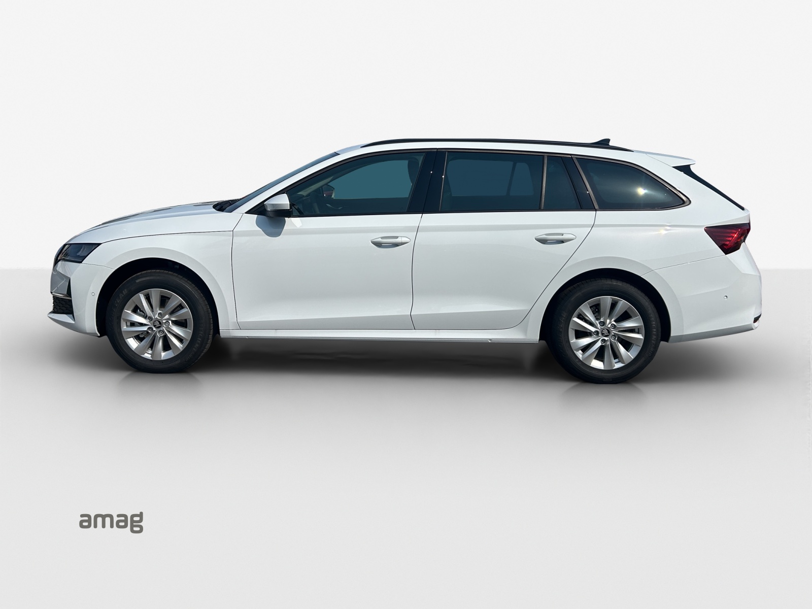 SKODA Octavia Combi 2.0 TDI DSG Selection-image-1