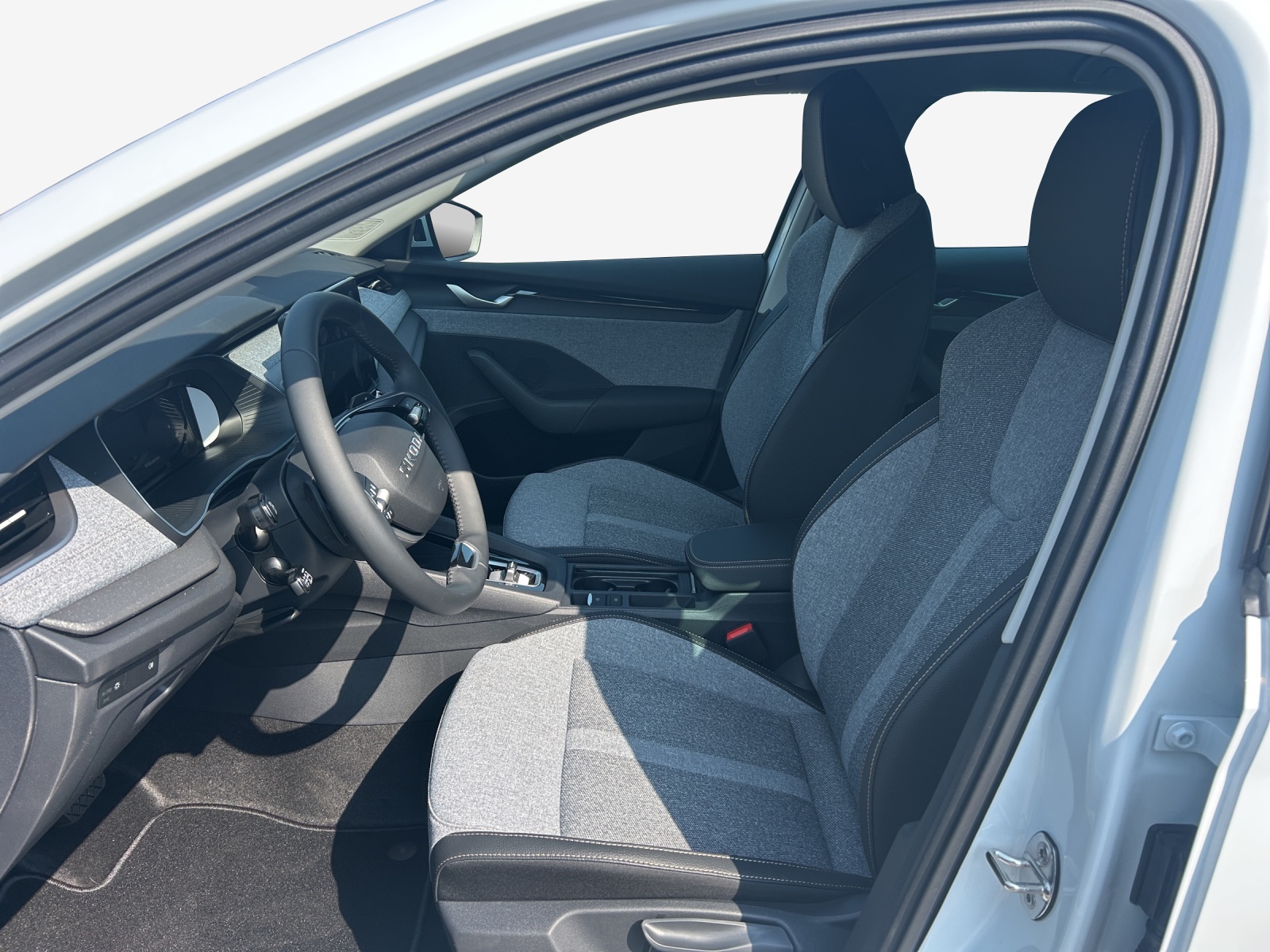 SKODA Octavia Combi 2.0 TDI DSG Selection-image-7