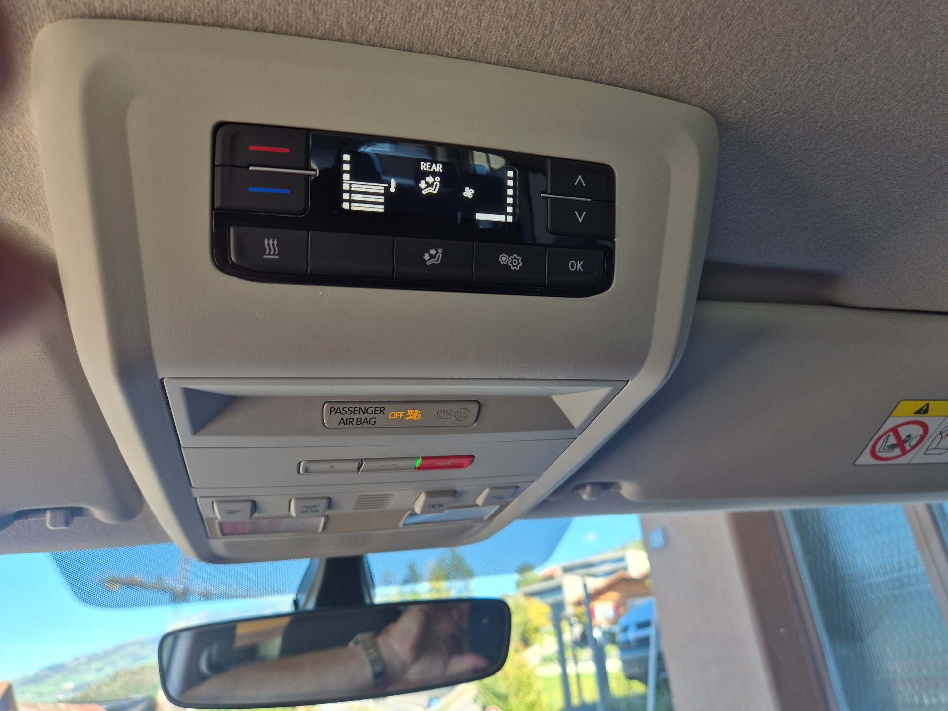 VW T6.1 2.0 TDI 4Motion DSG LWB-image-5