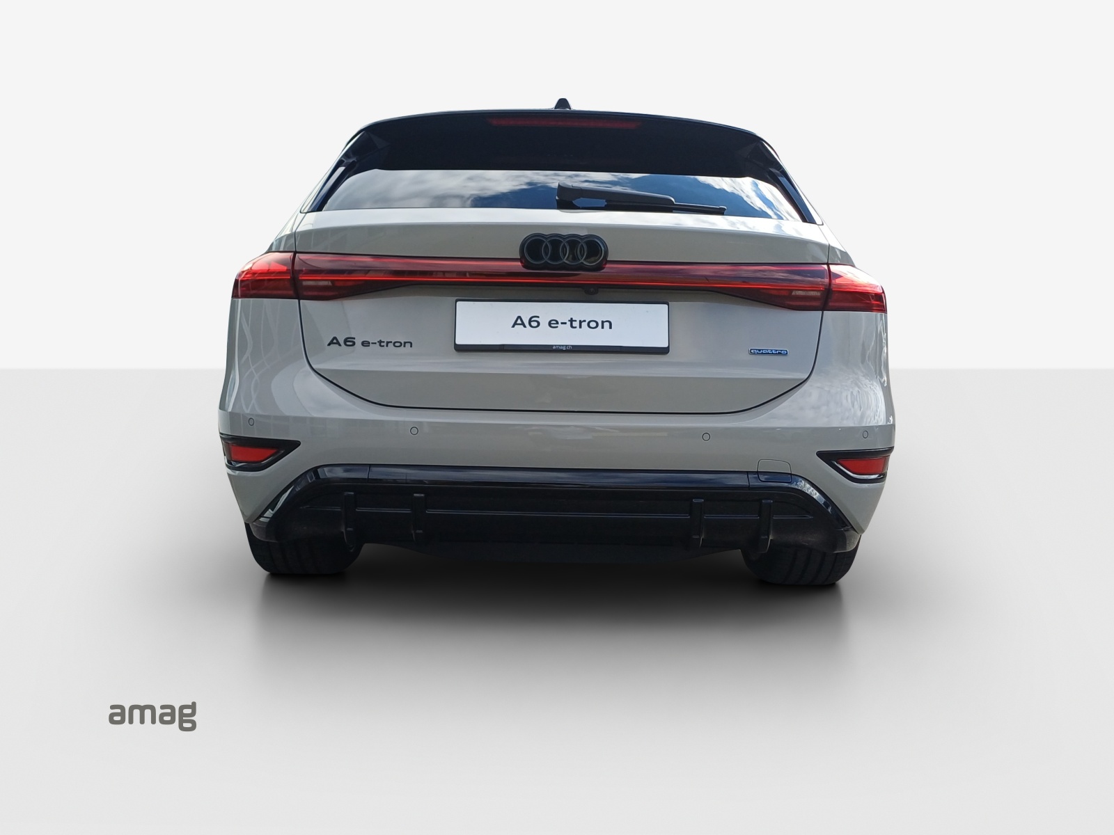 AUDI A6 Avant e-tron quattro-showroom-element-3