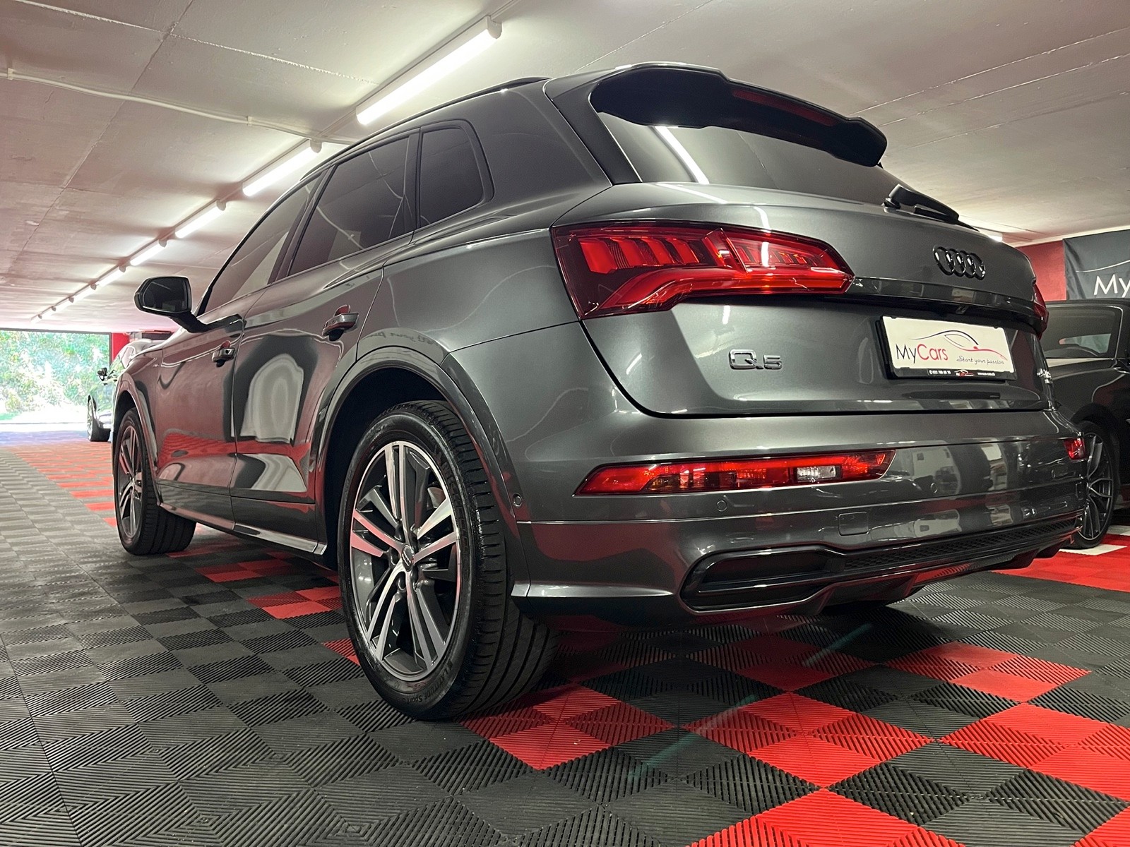 AUDI Q5 45 TFSI sport quattro S-tronic-image-8