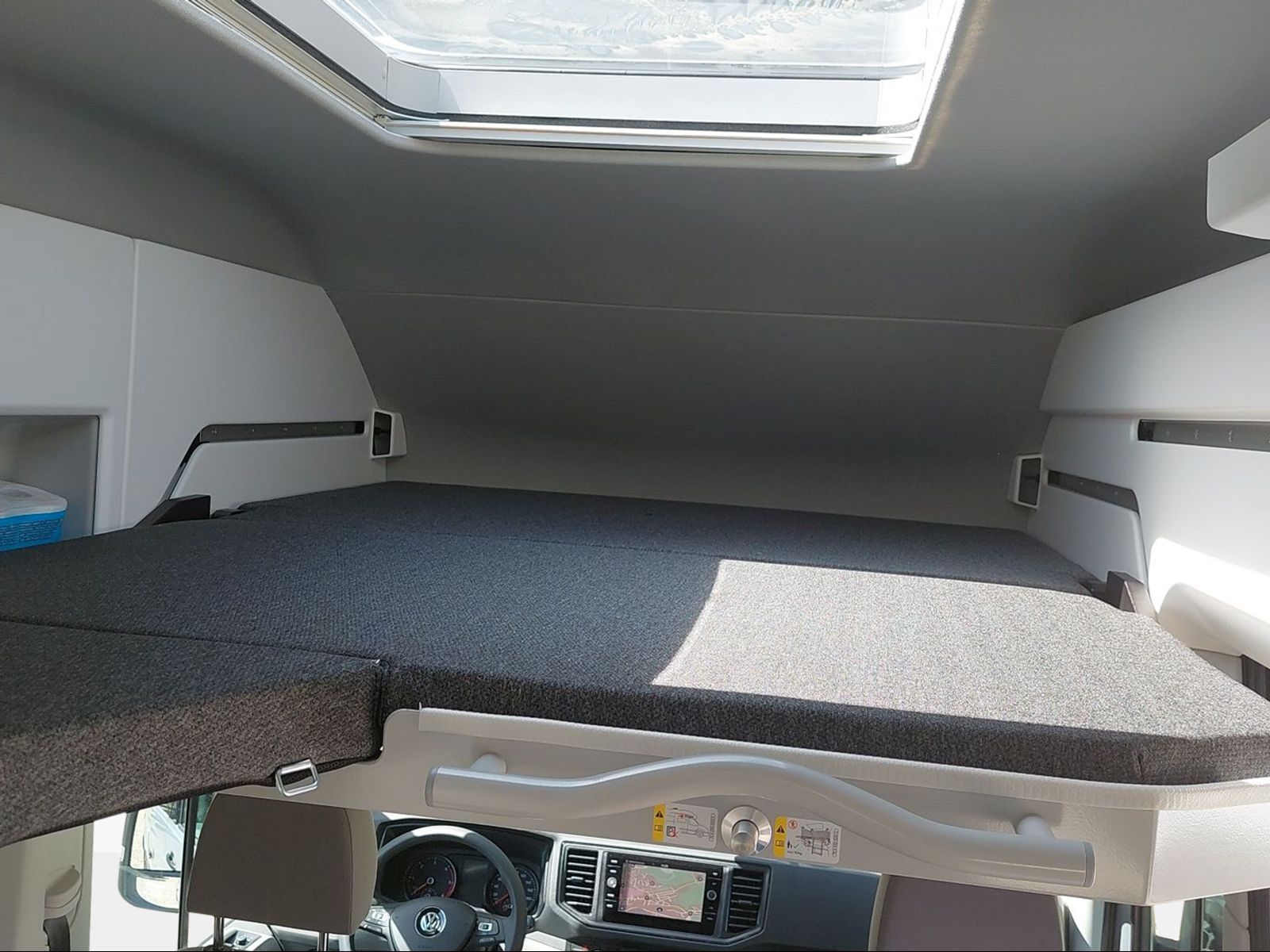 VW Grand California 600 2.0 BI-TDI-image-11