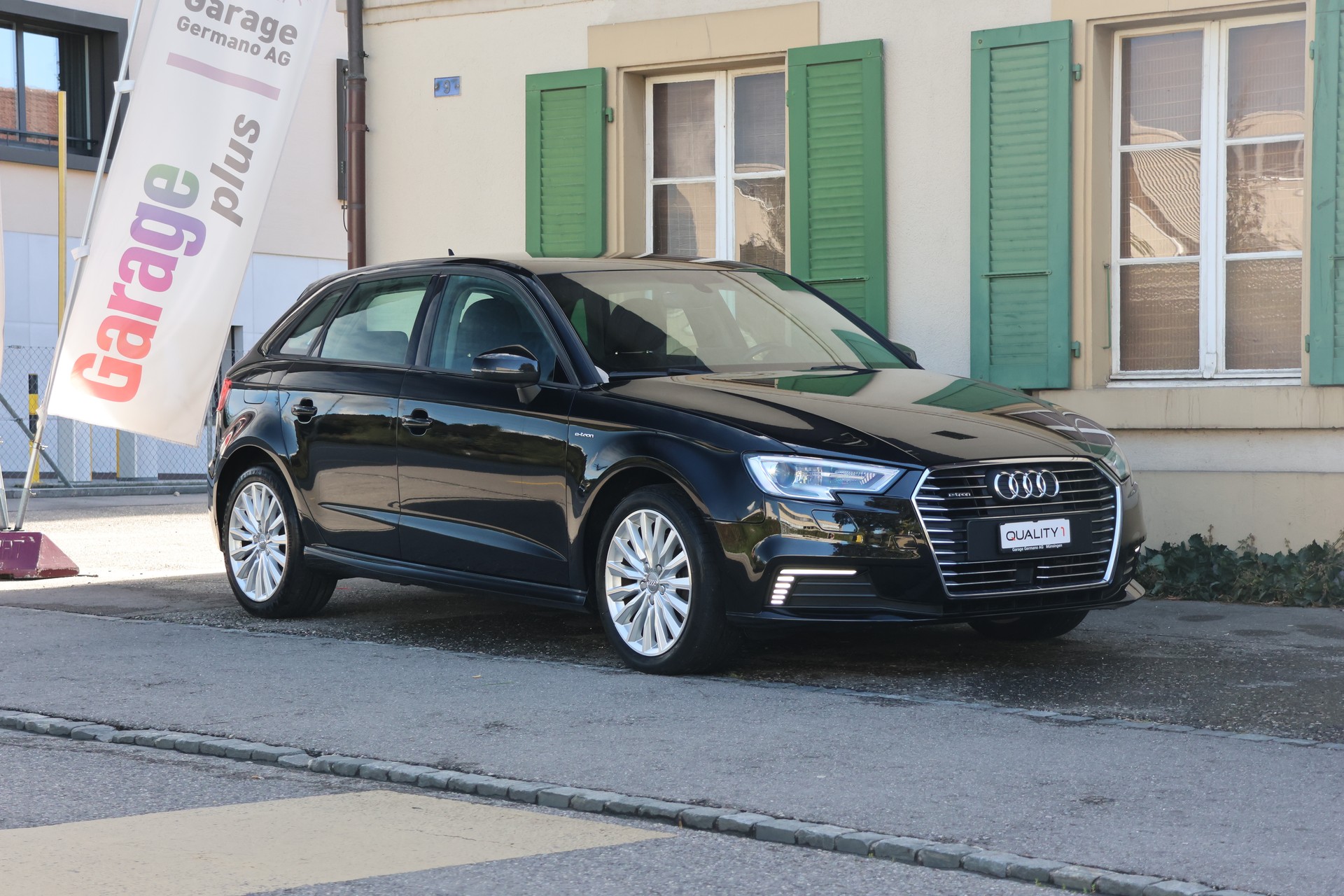 AUDI A3 Sportback 1.4 e-tron Sport S-tronic-image-2