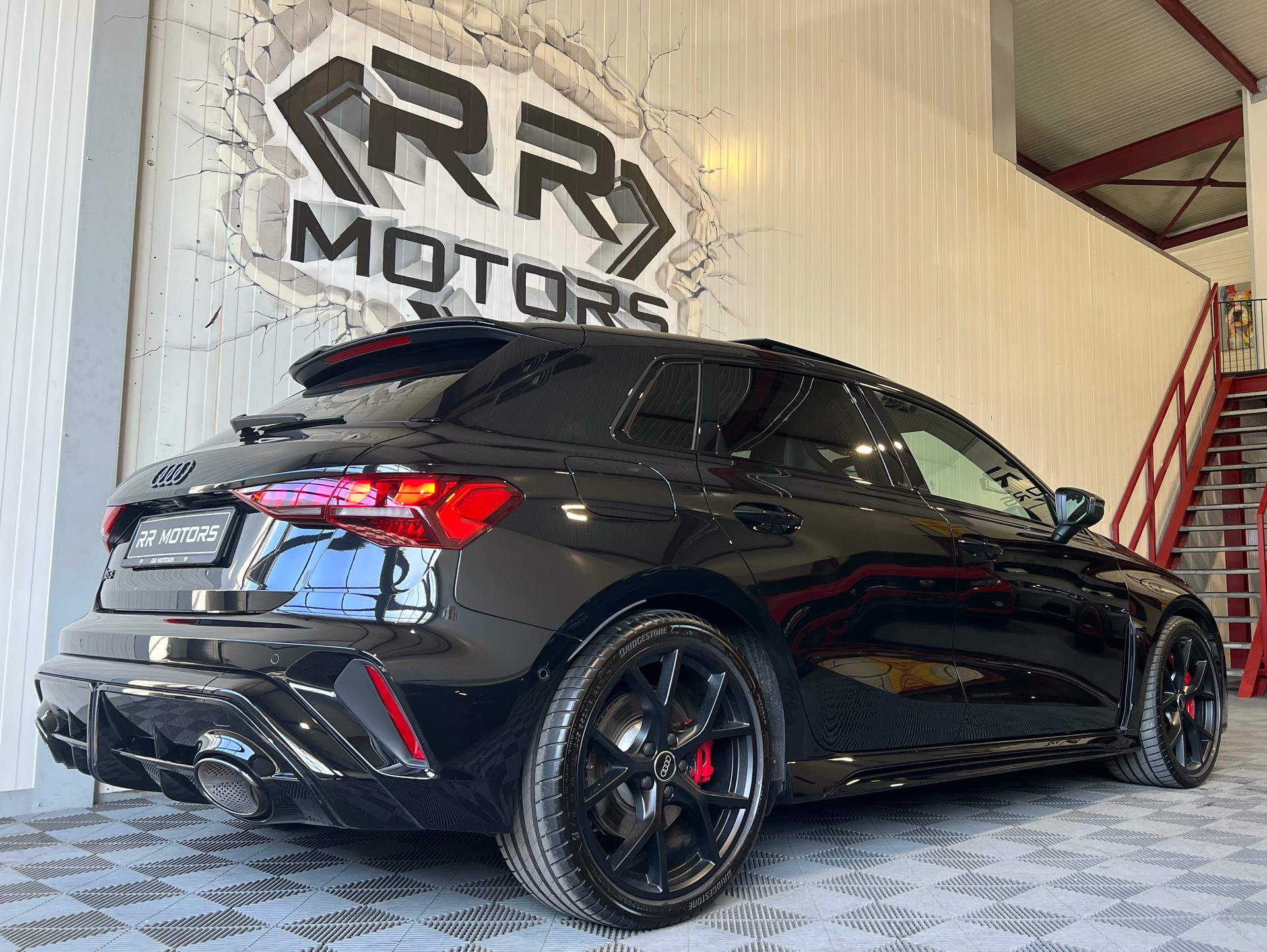 AUDI RS3 Sportback 2.5 TSI quattro S-tronic-image-3