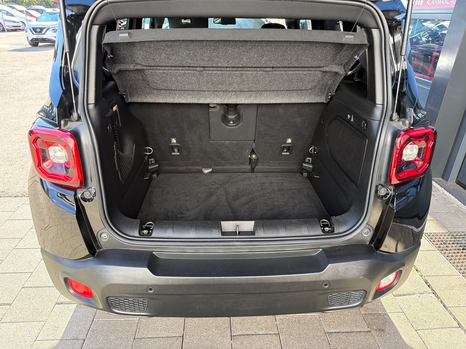 JEEP Renegade 1.3 Turbo S AWD 4X4-image-5