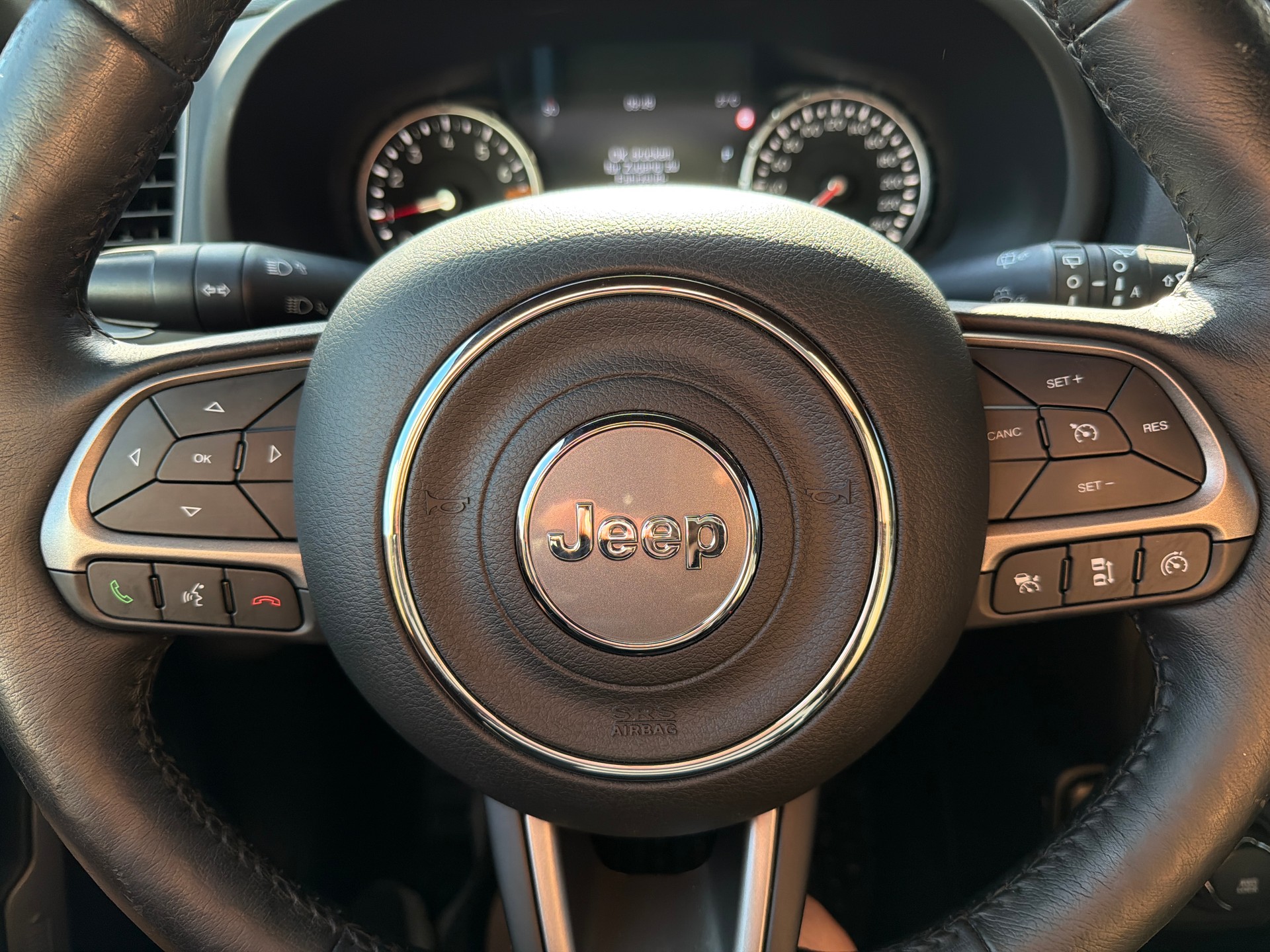 JEEP Renegade 1.3 Turbo S AWD 4X4-image-18