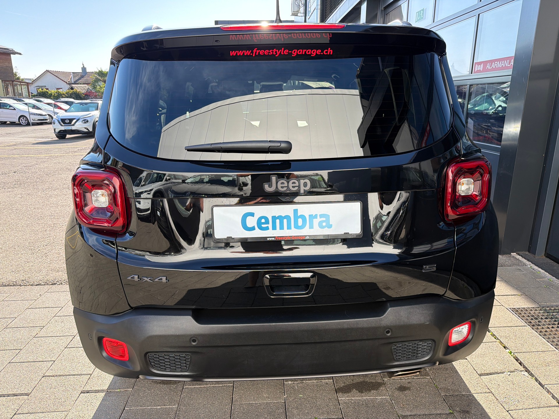 JEEP Renegade 1.3 Turbo S AWD 4X4-image-4