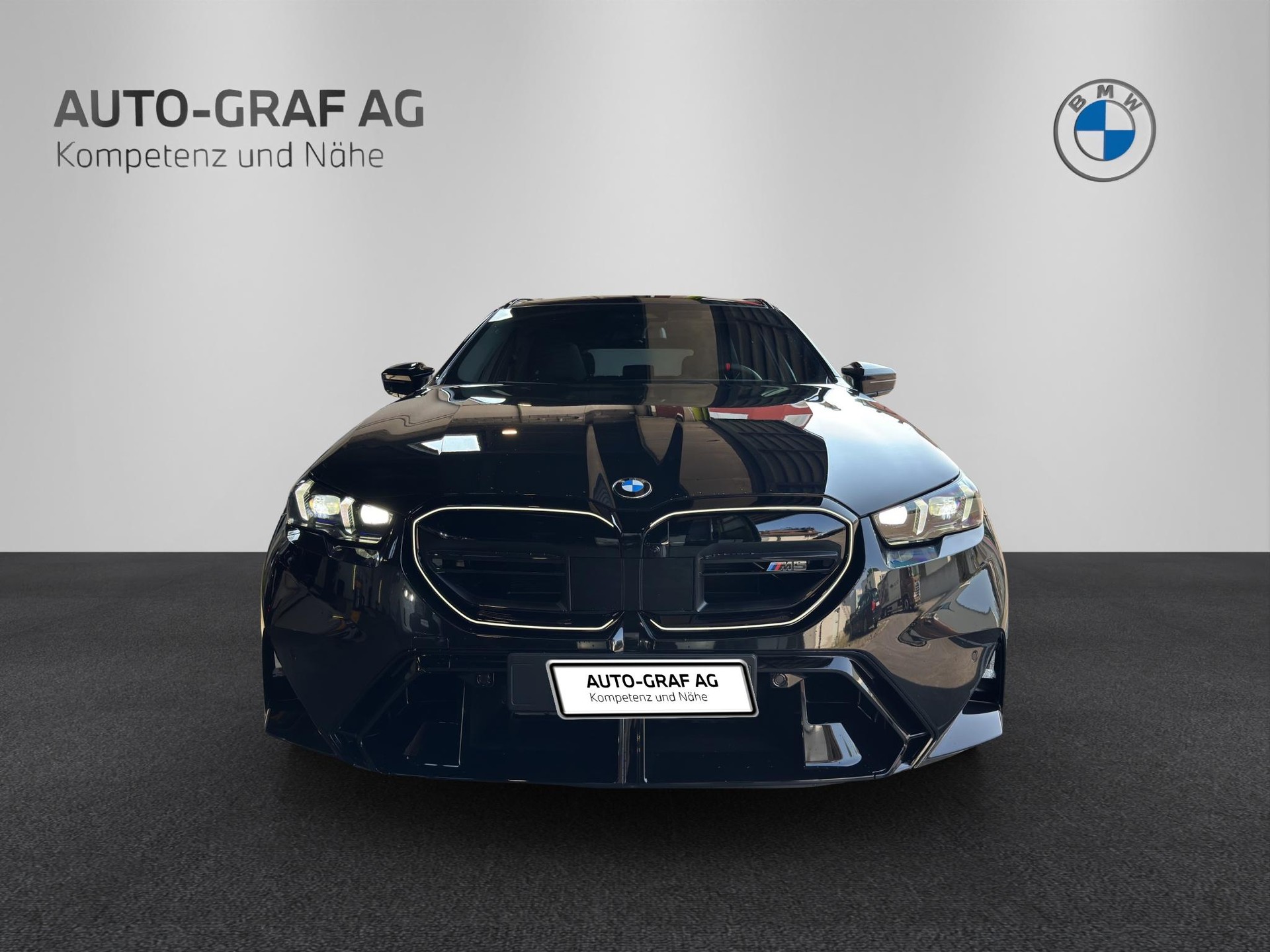 BMW M5 Touring xDrive-image-7